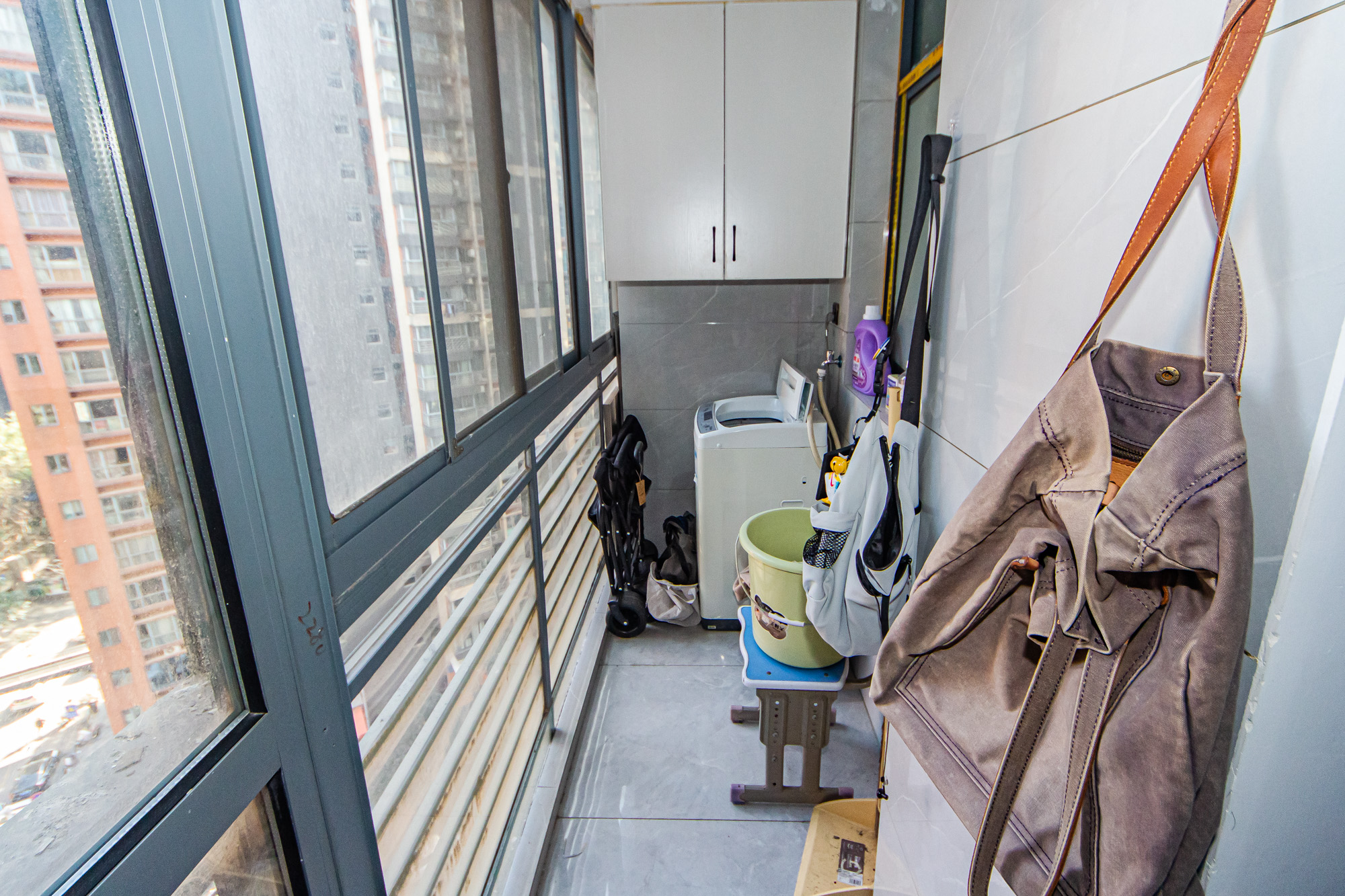 滨江君悦香邸  2室2厅1卫    67.9万 滨江君悦香邸  2室2厅1卫    67.9万阳台