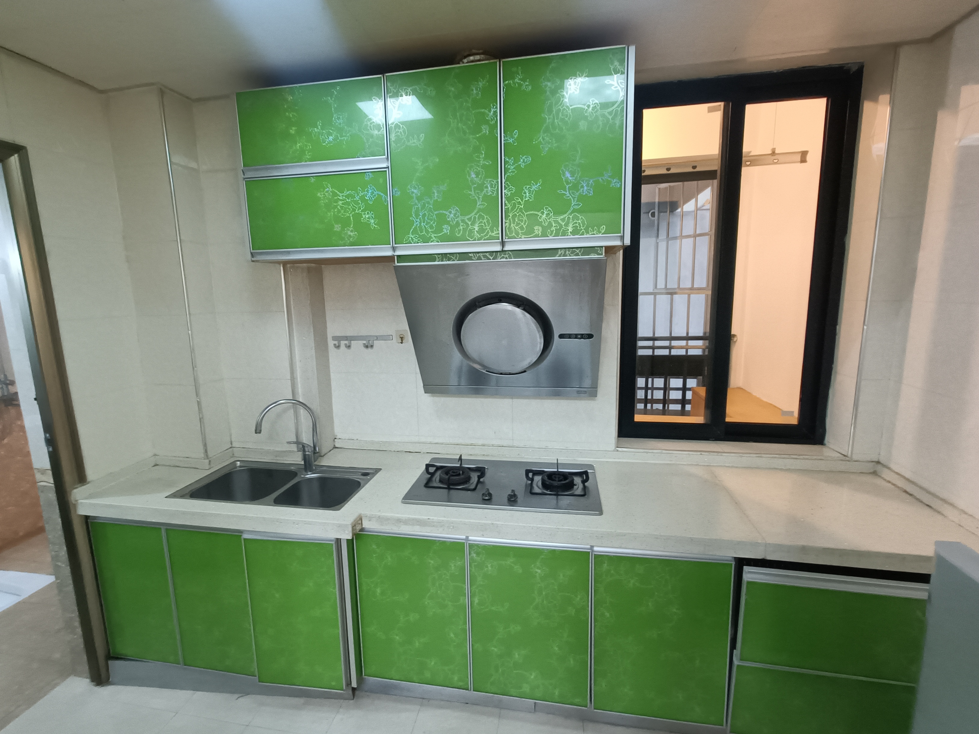 盛世华庭 2室2厅1卫 35.0万 盛世华庭 2室2厅1卫 35.0万室内图