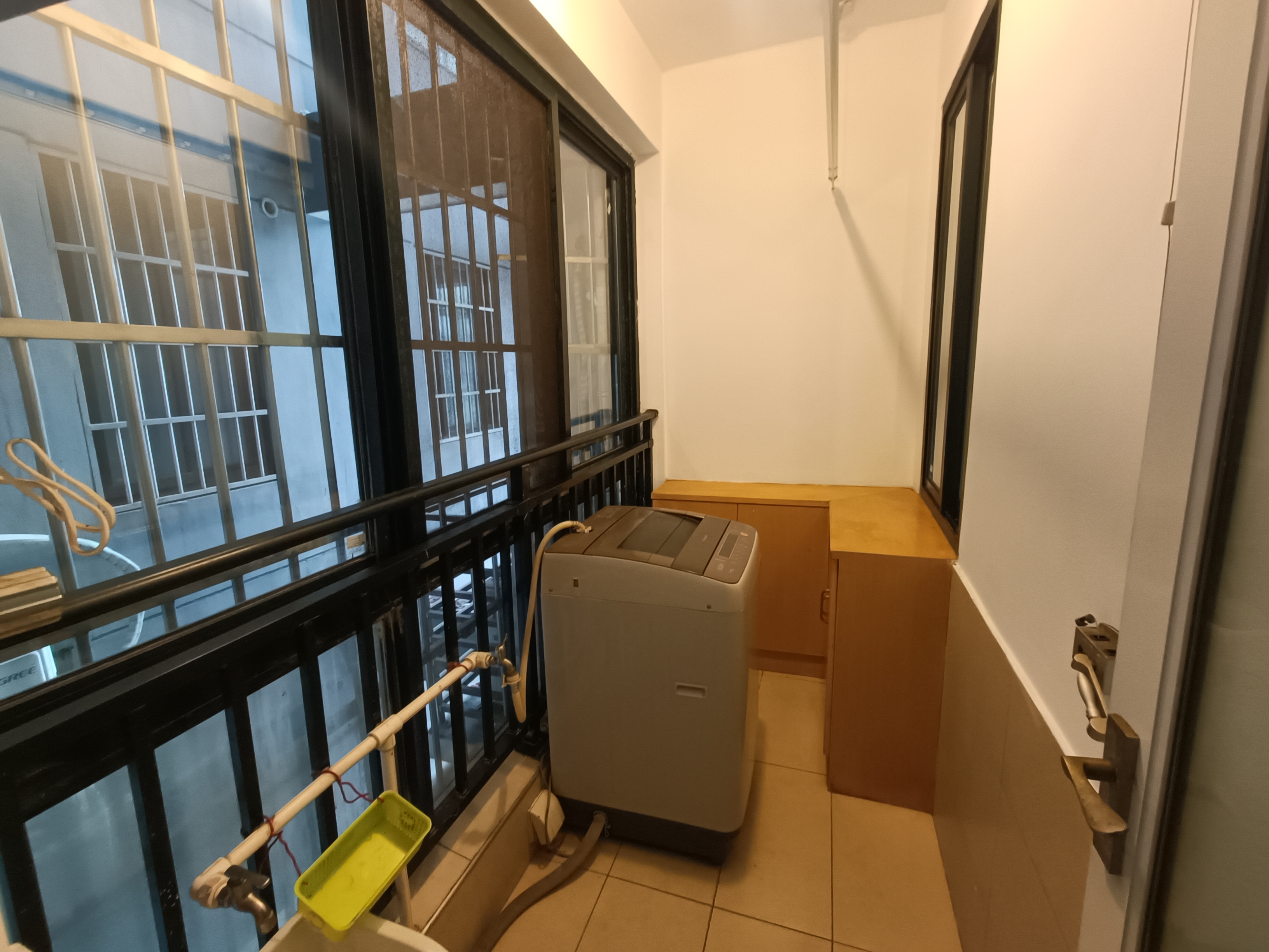 盛世华庭 2室2厅1卫 35.0万 盛世华庭 2室2厅1卫 35.0万室内图