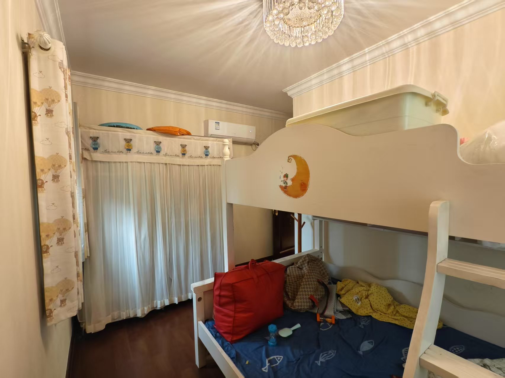 恒大华府  4室2厅2卫    91.8万 恒大华府  4室2厅2卫    91.8万室内图