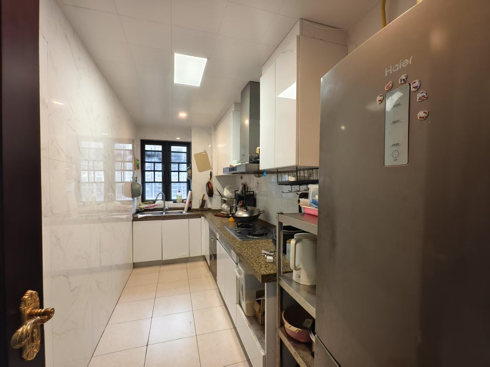 恒大华府  4室2厅2卫    91.8万 恒大华府  4室2厅2卫    91.8万室内图