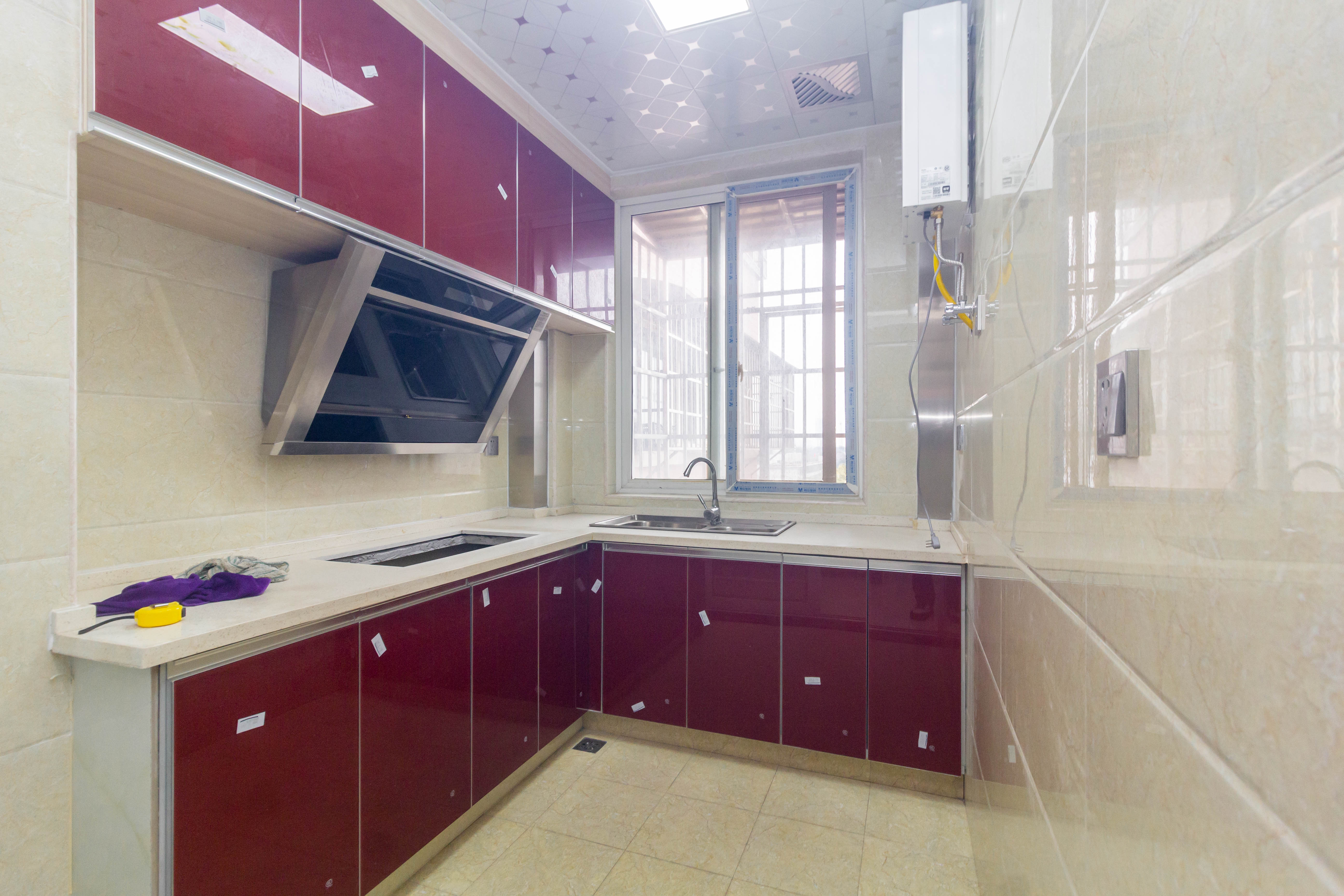 东门尚苑 2室2厅1卫 48.8万 东门尚苑 2室2厅1卫 48.8万厨房