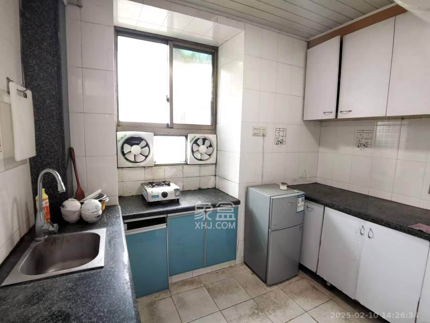 英才园三片 2室1厅1卫 1700.0元/月 英才园三片 2室1厅1卫 1700.0元/月室内图