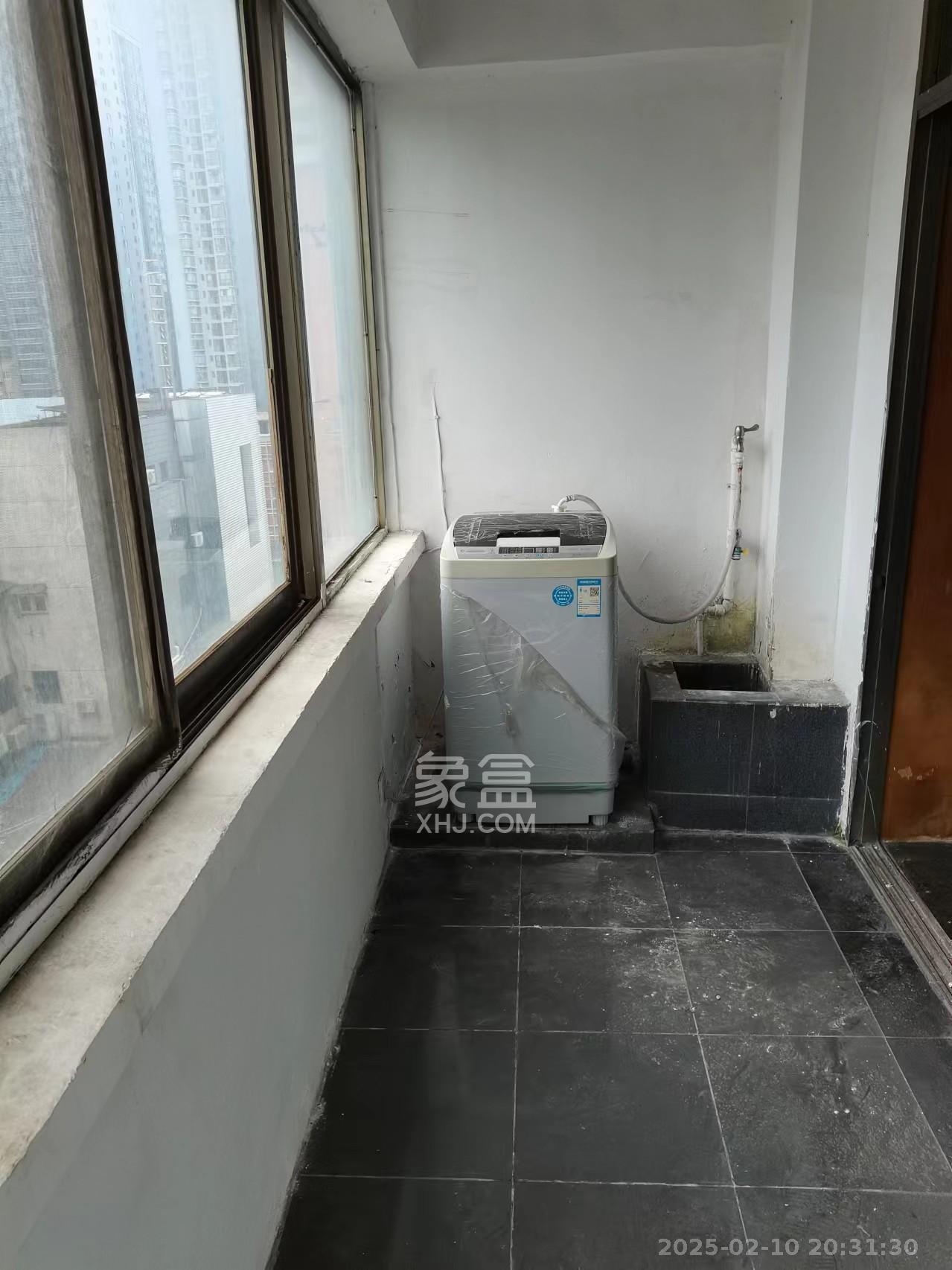 天心大厦 2室2厅1卫 2200.0元/月 天心大厦 2室2厅1卫 2200.0元/月室内图