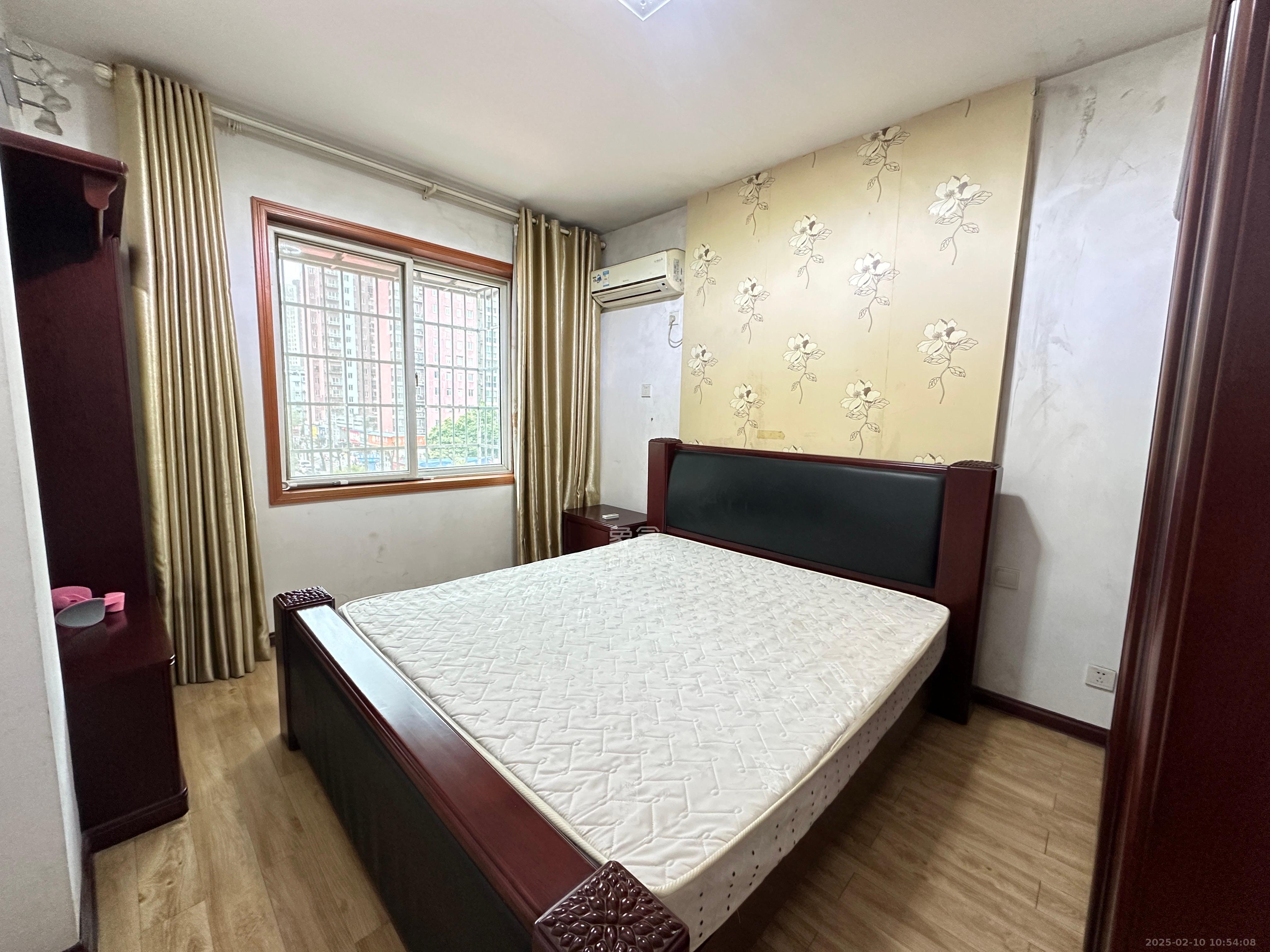 五一新村安置小区（永定社区、永兴社区、永祥社区）  3室2厅2卫   2300.00元/月室内图
