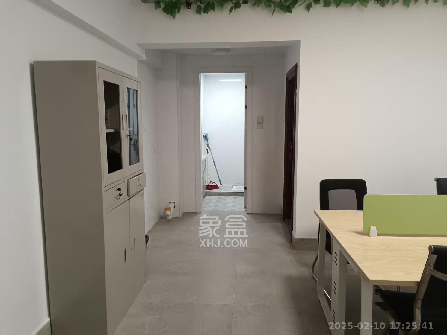 复地星光天地  1室1厅1卫    3500.0元/月室内图