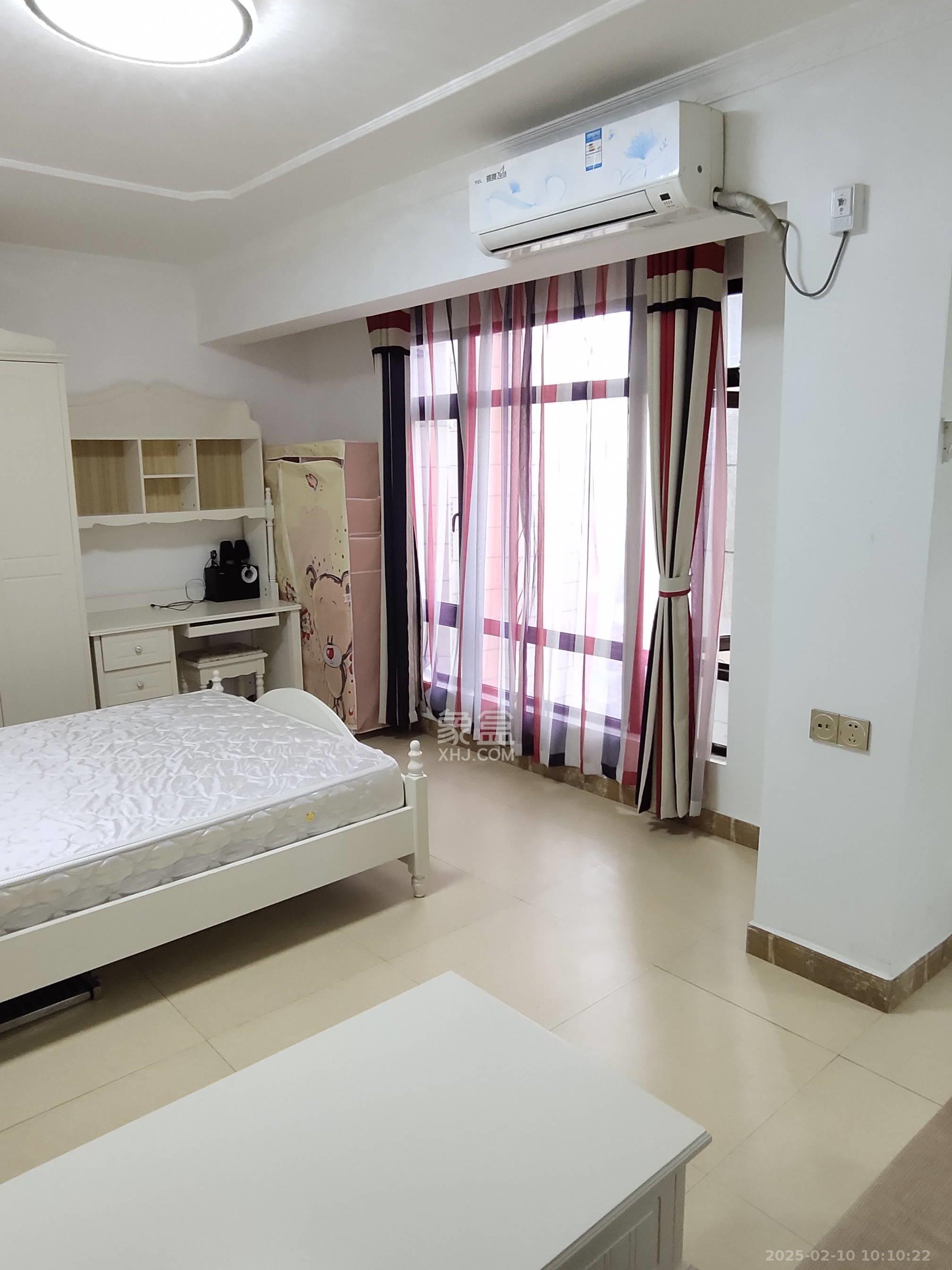 铂宫  1室1厅1卫    2300.0元/月室内图