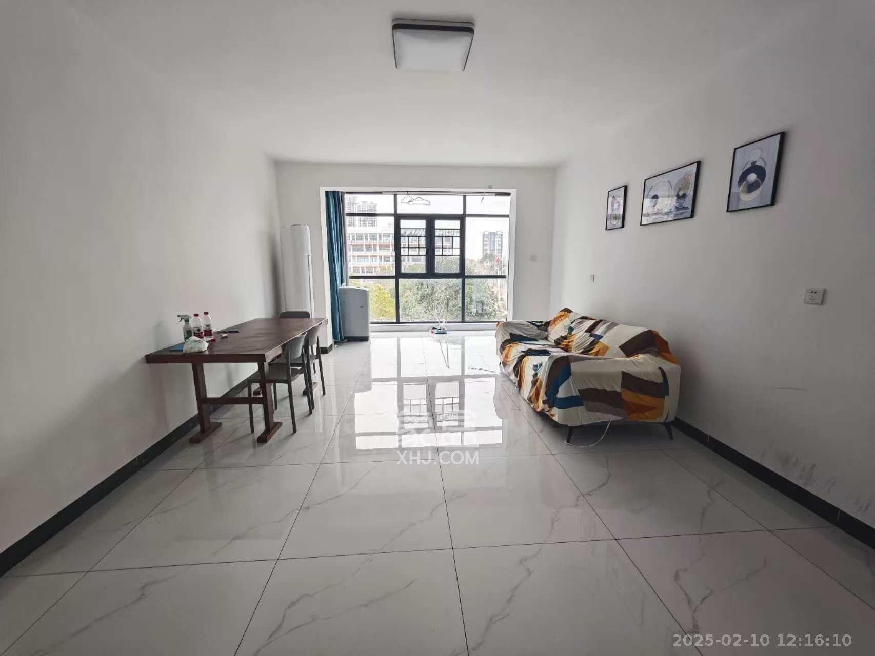 山语城一期 3室2厅2卫 3000.0元/月 山语城一期 3室2厅2卫 3000.0元/月室内图