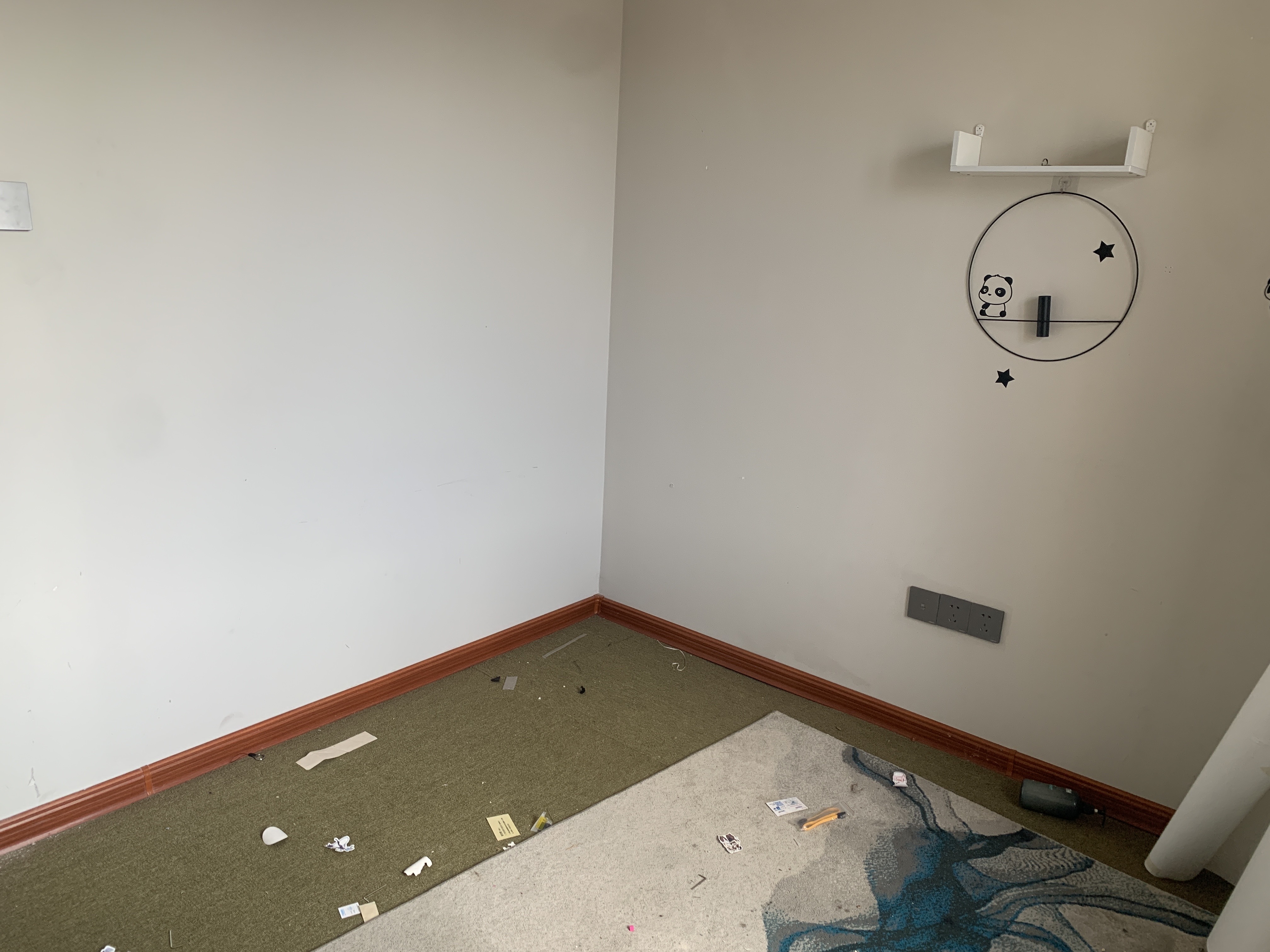 海航豪庭南苑 4室2厅3卫 400.0万 海航豪庭南苑 4室2厅3卫 400.0万客厅