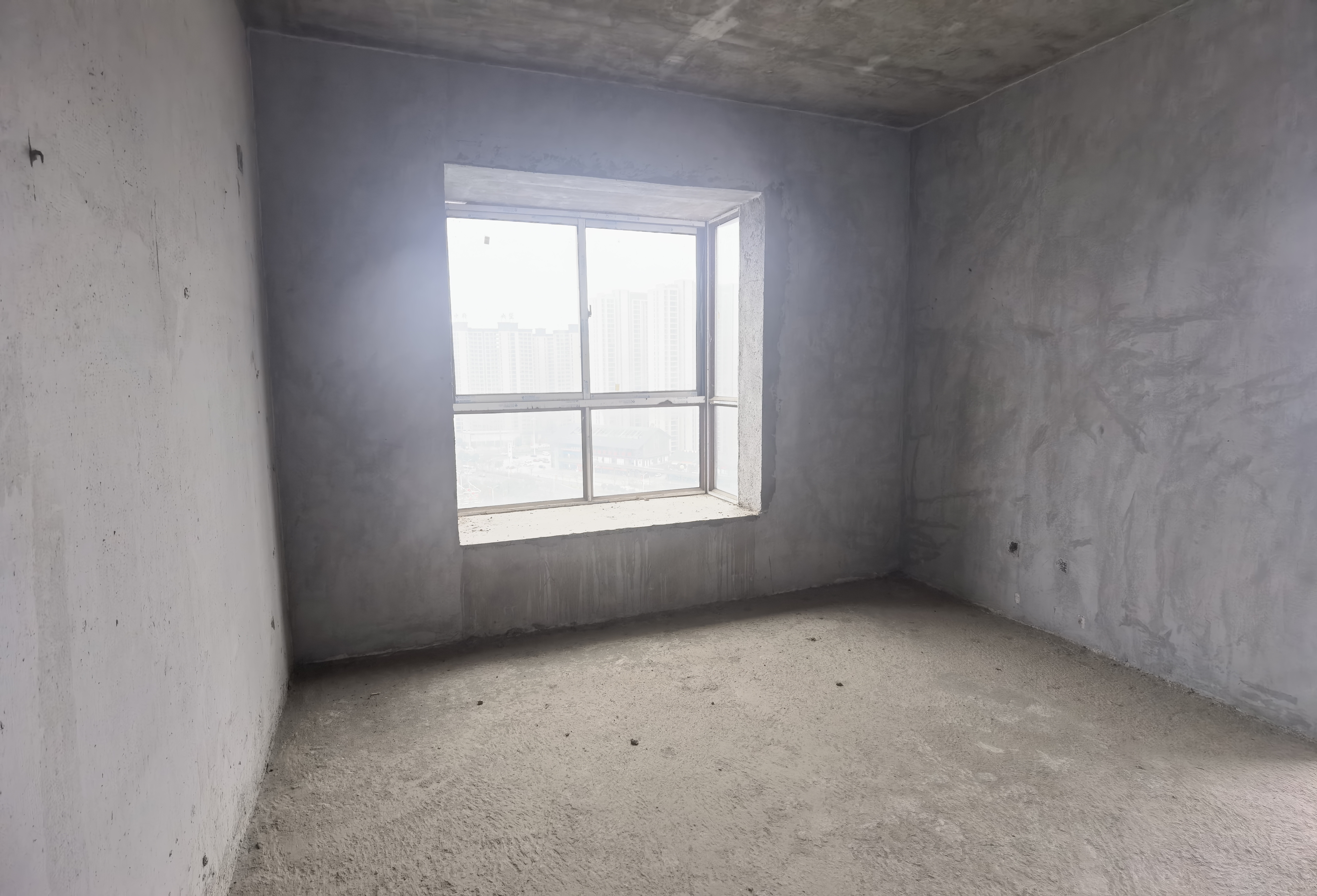 龙一星城 3室2厅2卫 56.8万 龙一星城 3室2厅2卫 56.8万客厅