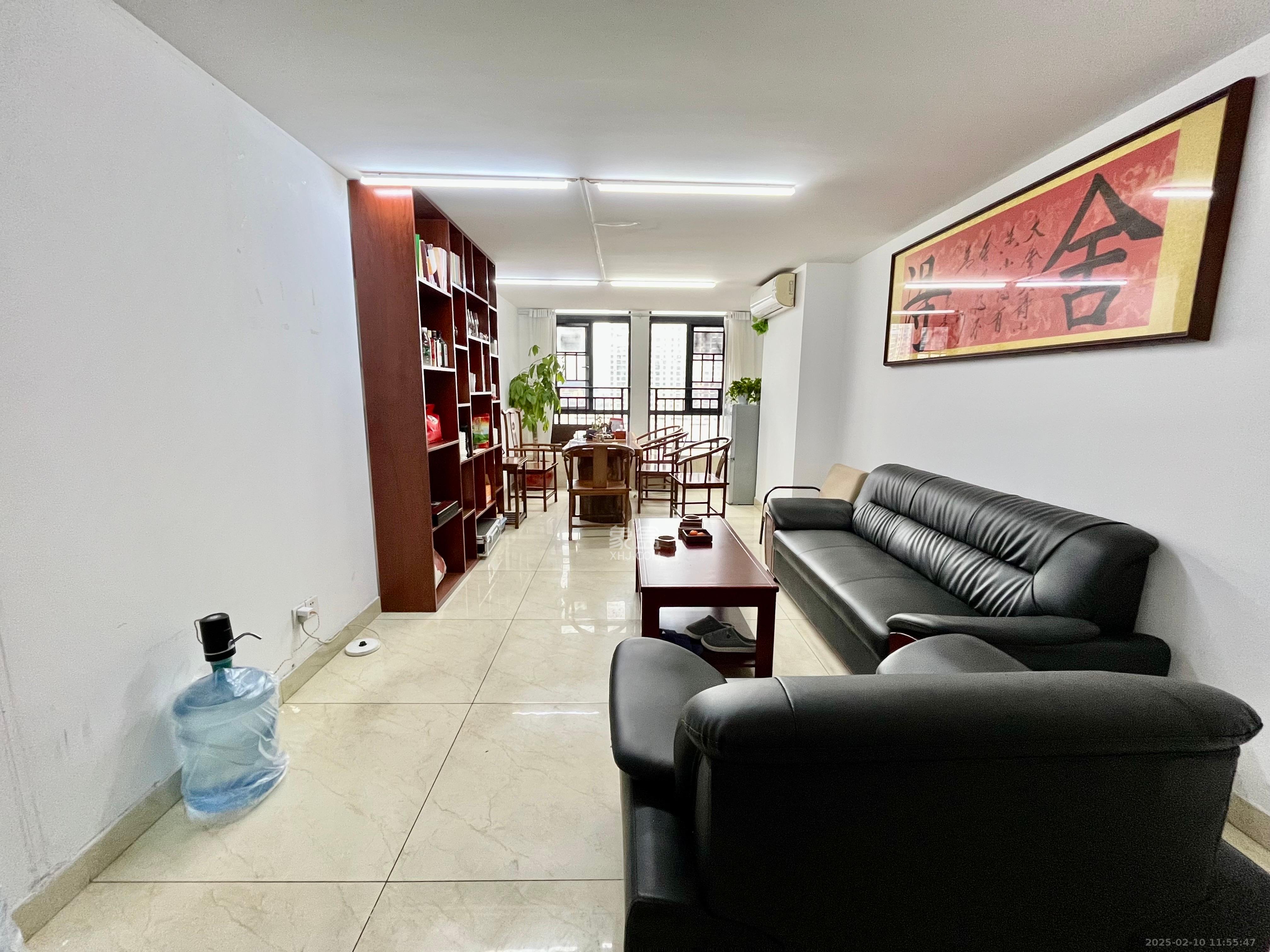 长城万富汇  2室1厅1卫    2600.0元/月 长城万富汇  2室1厅1卫    2600.0元/月室内图