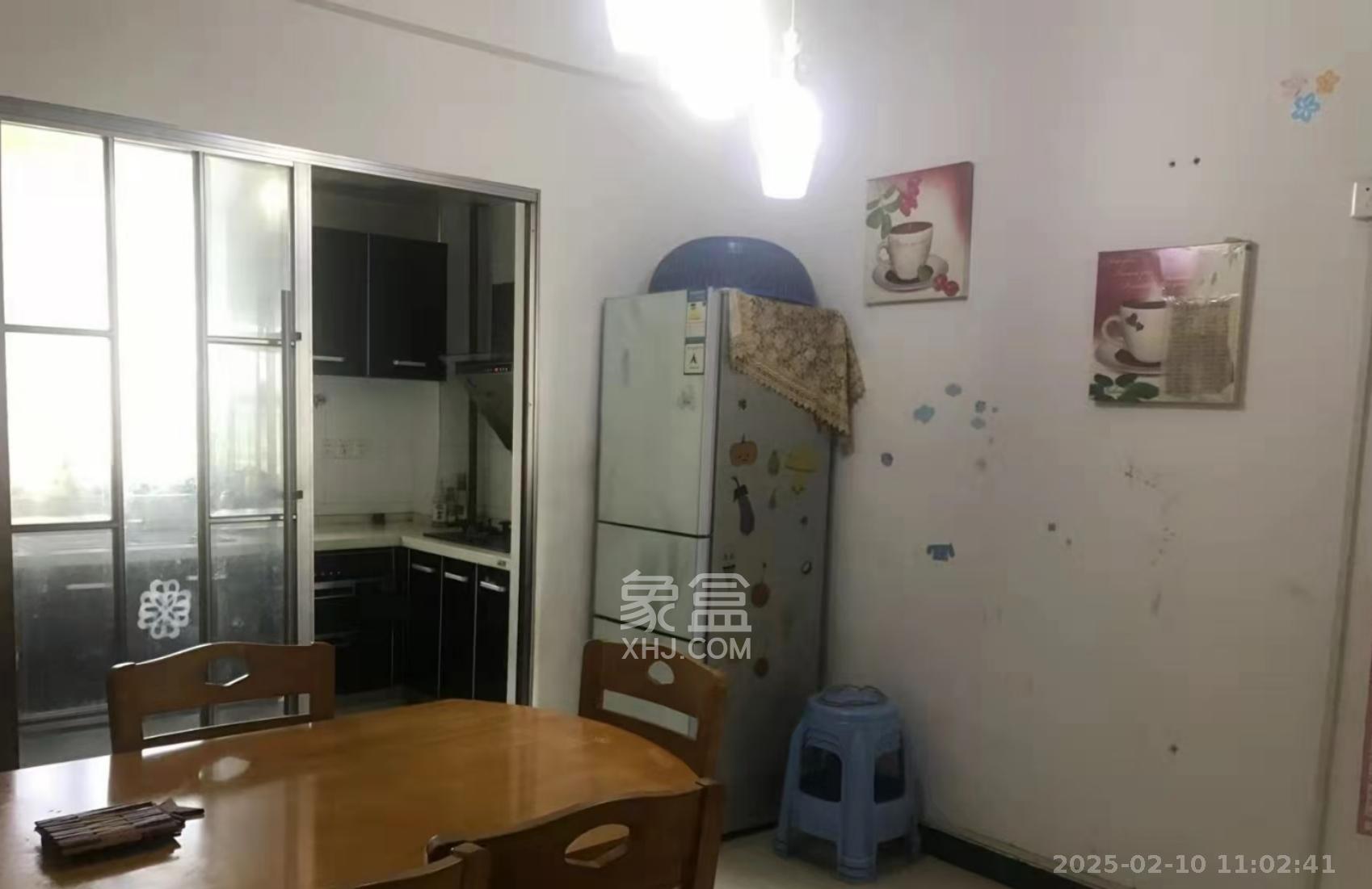 中建麓山和苑  3室2厅2卫   1800.00元/月室内图