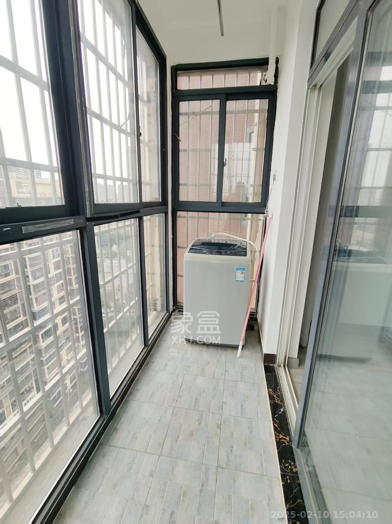 长城雅苑  3室2厅2卫   3300.00元/月室内图