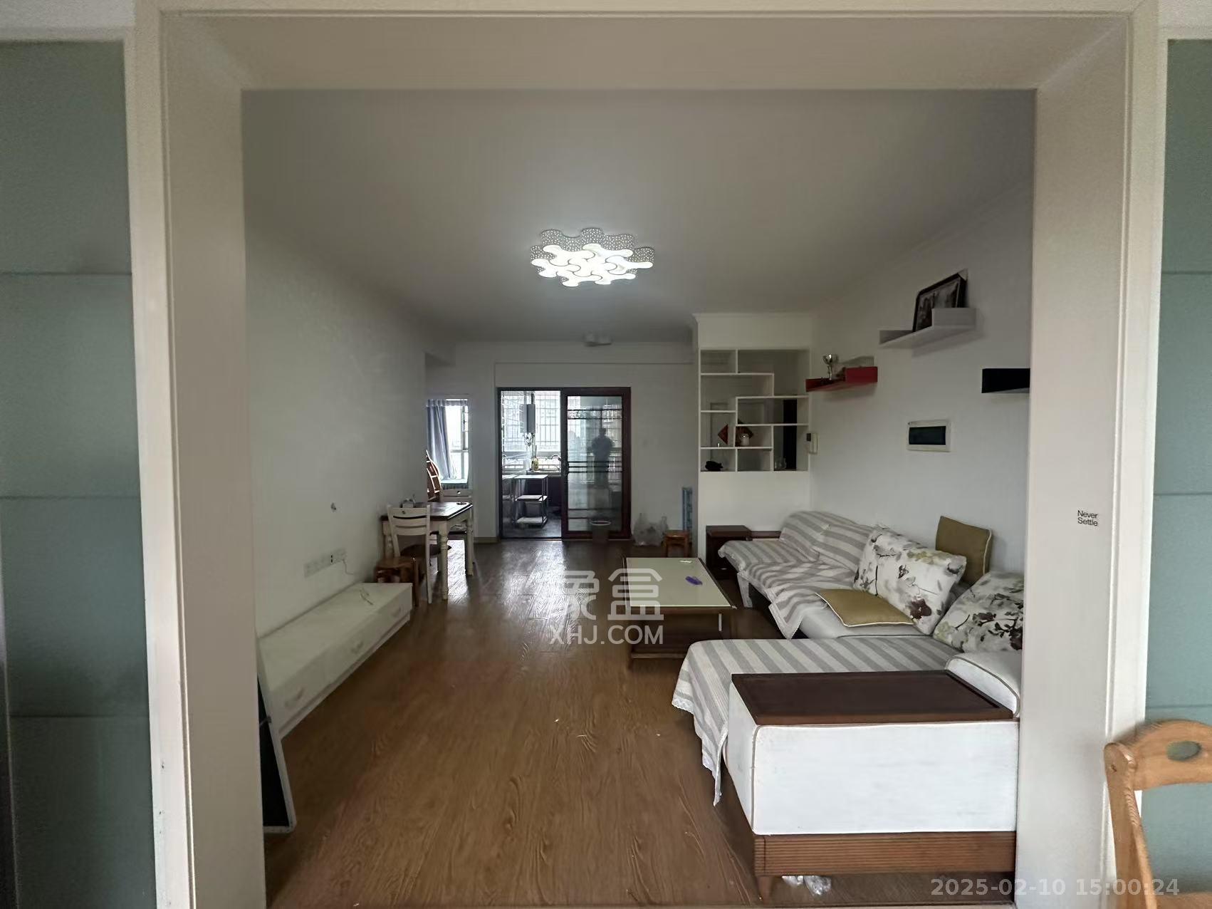 德泽苑 2室2厅1卫 1800.0元/月 德泽苑 2室2厅1卫 1800.0元/月室内图