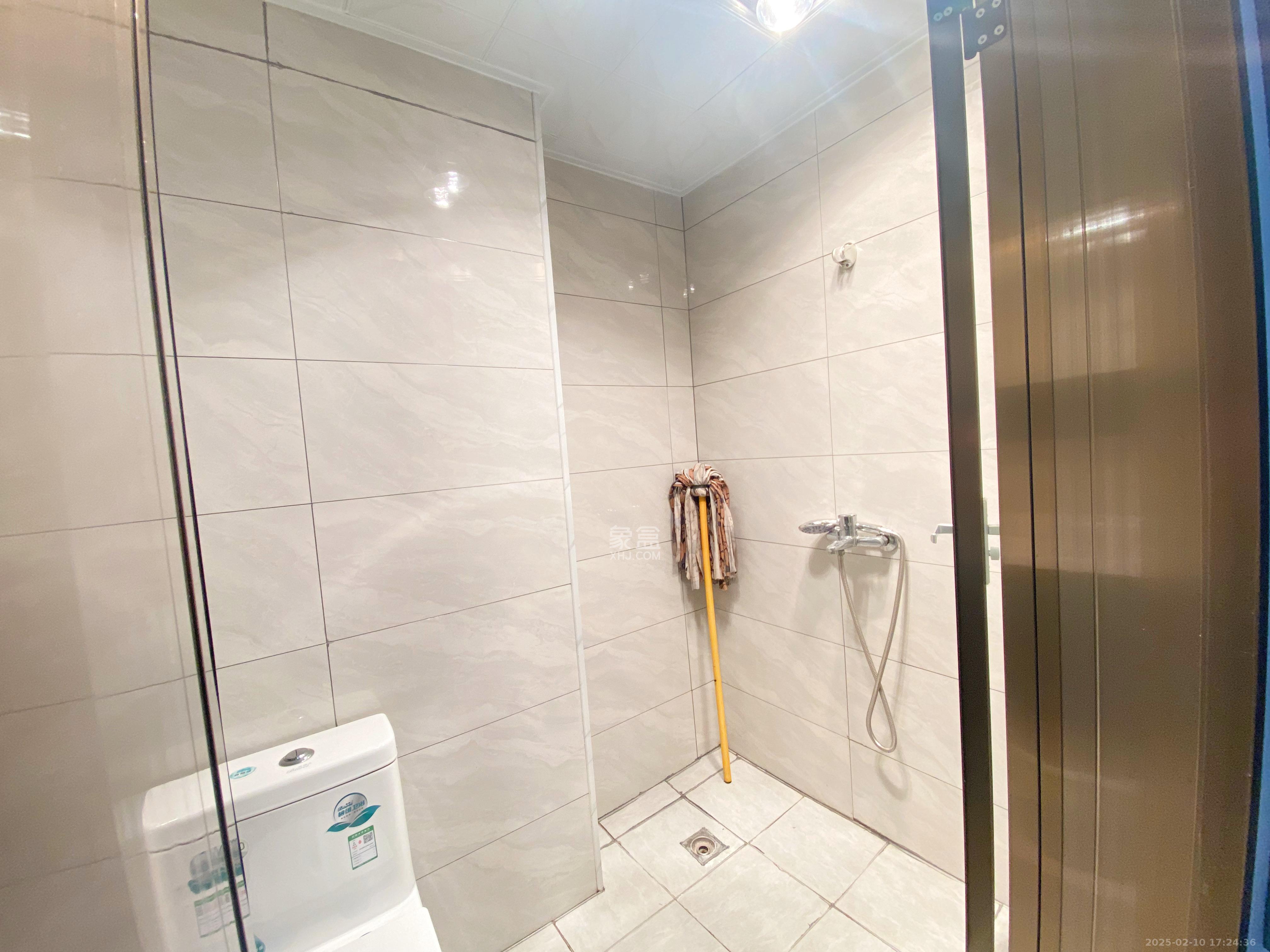 怡海星城 1室1厅1卫 1000.0元/月 怡海星城 1室1厅1卫 1000.0元/月室内图