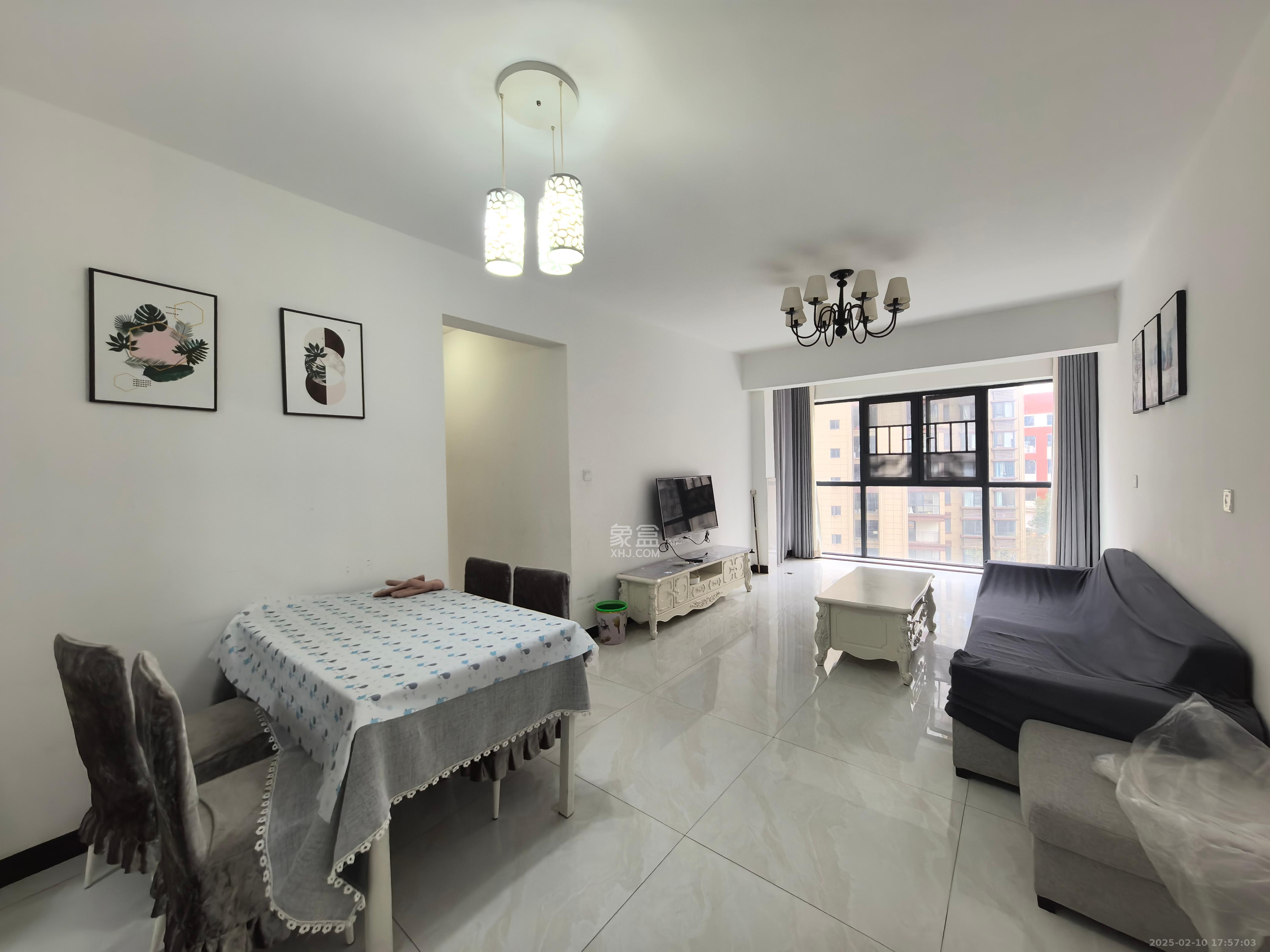 轻盐阳光CEO(轻盐雅苑)(轻奢时代) 3室2厅1卫 2600.0元/月 轻盐阳光CEO(轻盐雅苑)(轻奢时代) 3室2厅1卫 2600.0元/月室内图