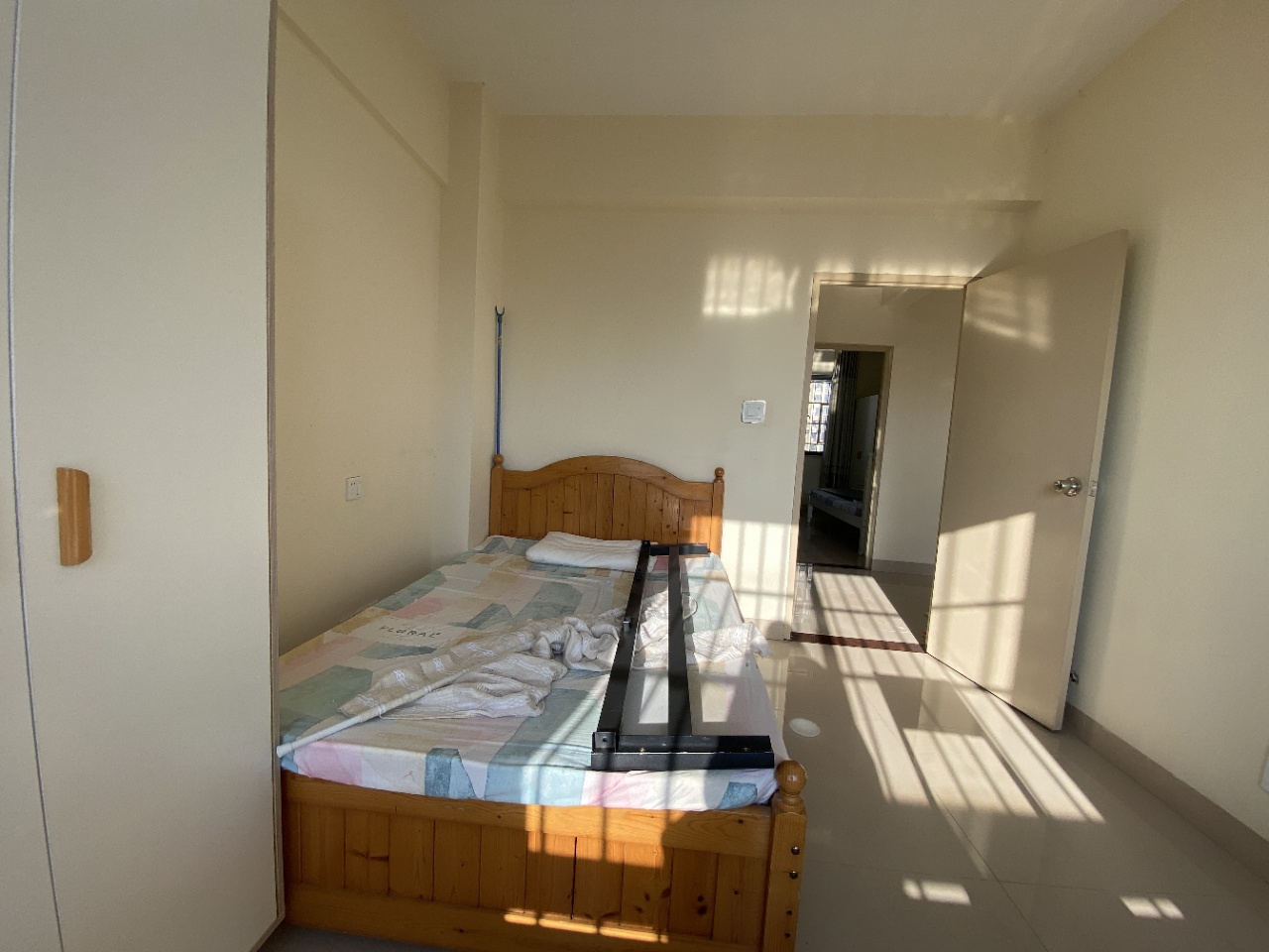 美苑小区  3室2厅1卫    175.0万 美苑小区  3室2厅1卫    175.0万客厅