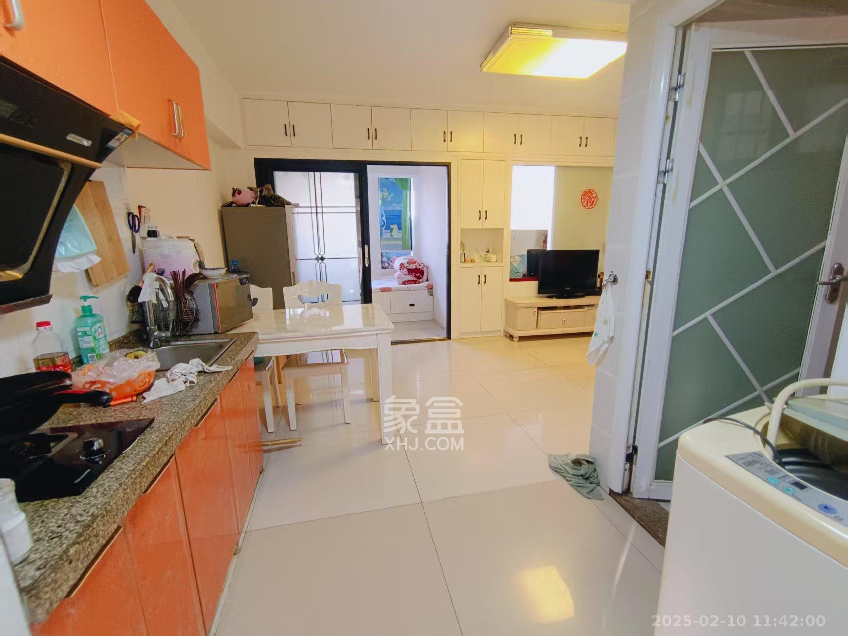 阳光100二期 2室1厅1卫 1600.0元/月 阳光100二期 2室1厅1卫 1600.0元/月室内图