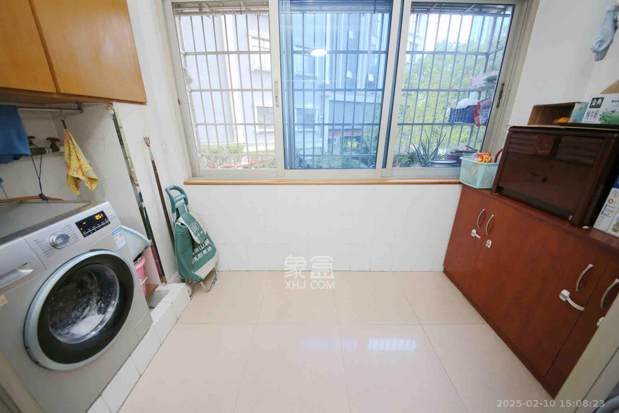 省政协宿舍 3室2厅1卫 5000.0元/月 省政协宿舍 3室2厅1卫 5000.0元/月室内图