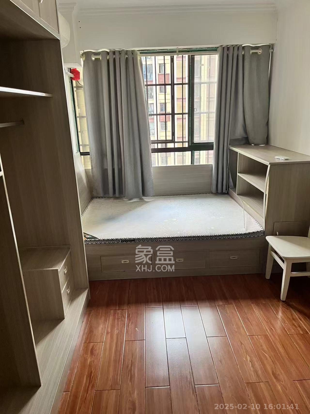 东方美地  3室2厅2卫   2600.00元/月室内图