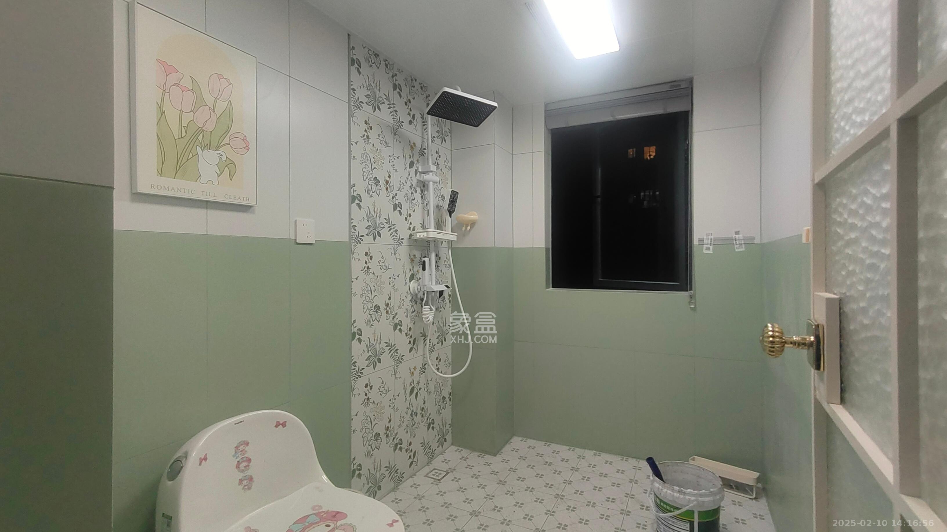 丽发新城  4室2厅2卫    3100.0元/月室内图