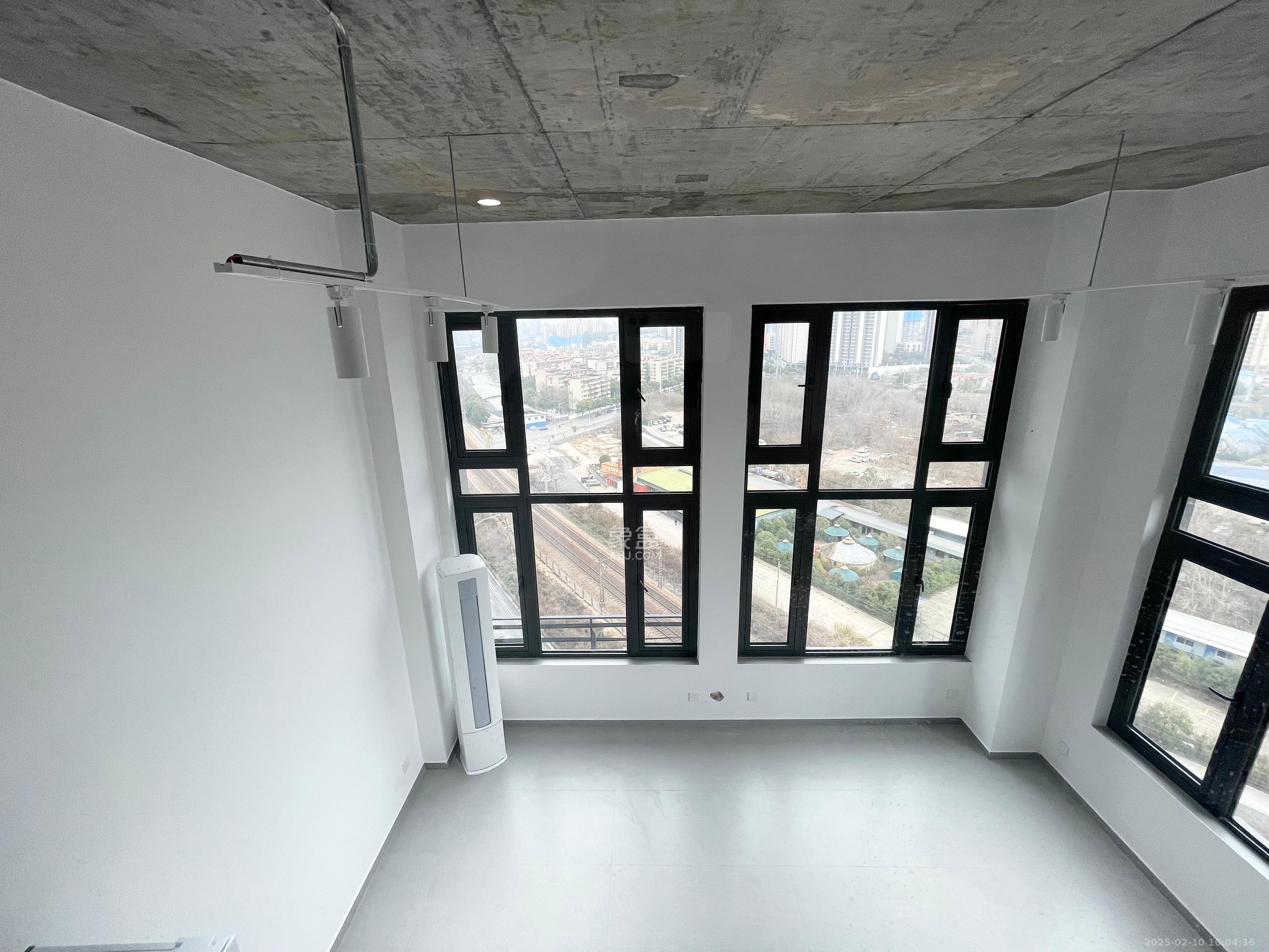 万科紫台  1室1厅1卫    4000.0元/月室内图