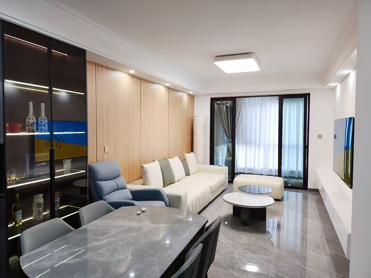 荣盛碧桂园铂悦府 3室2厅2卫 2800.0元/月 荣盛碧桂园铂悦府 3室2厅2卫 2800.0元/月室内图