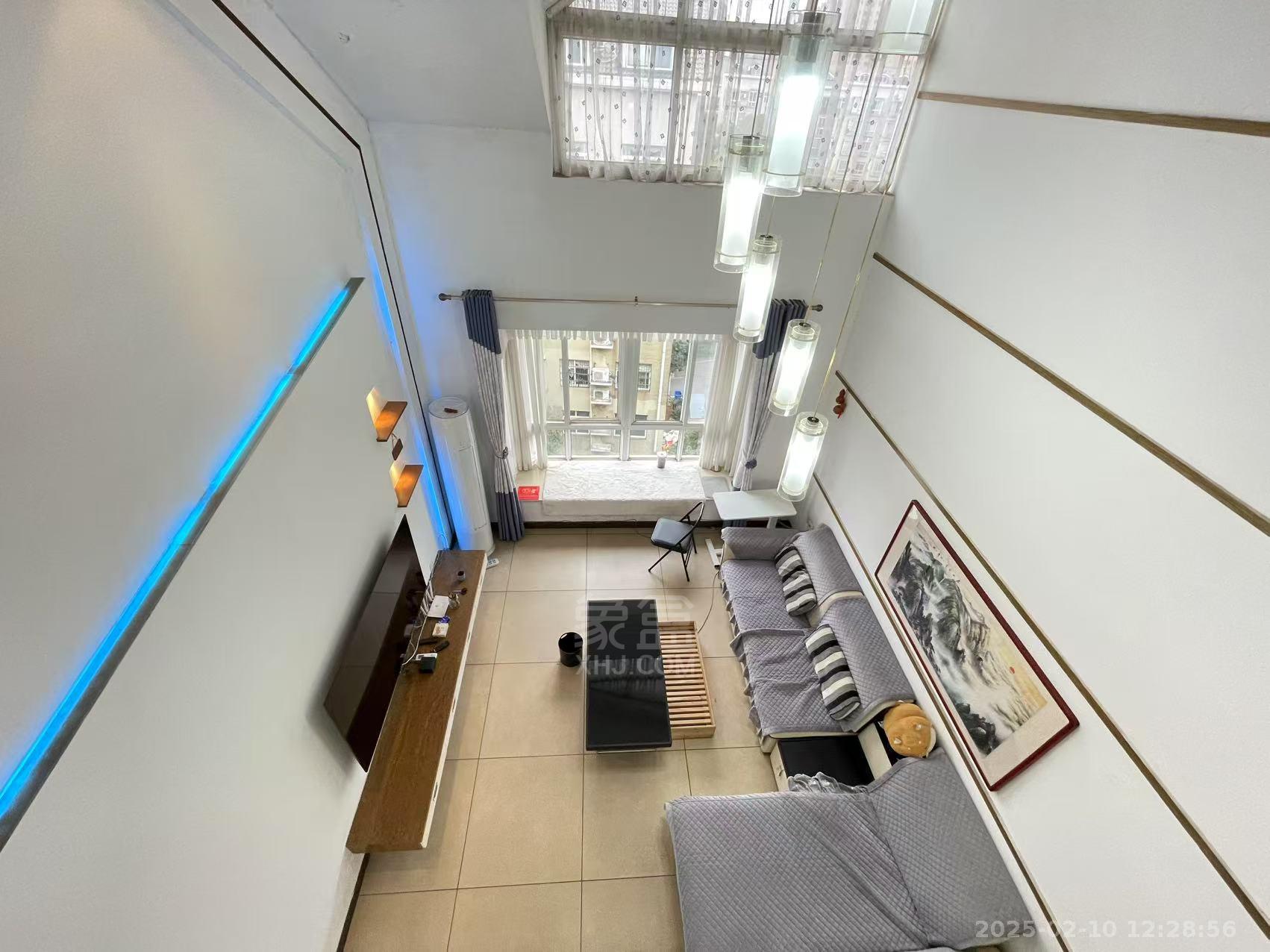 珠江丽园 4室2厅2卫 1800.0元/月 珠江丽园 4室2厅2卫 1800.0元/月室内图