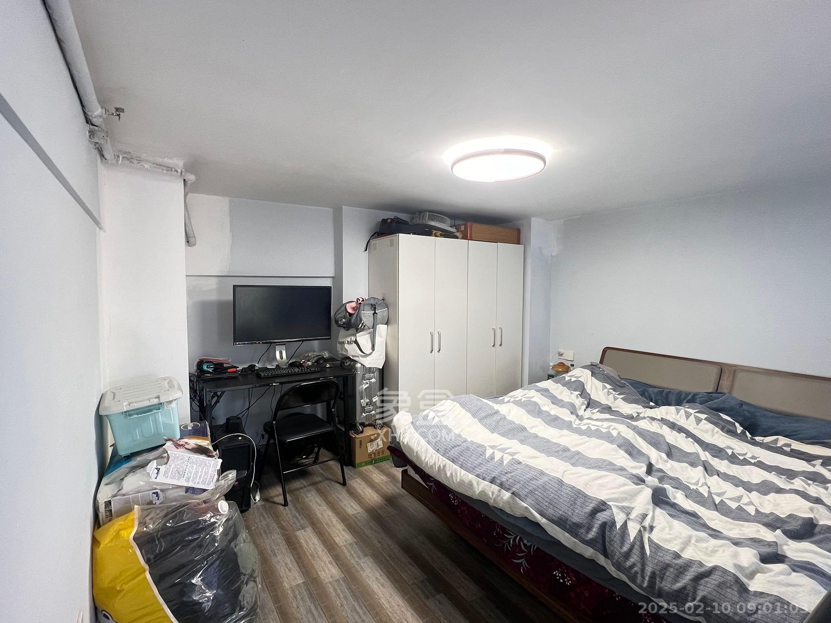 裕天国际商汇中心 1室0厅0卫 2100.0元/月 裕天国际商汇中心 1室0厅0卫 2100.0元/月室内图