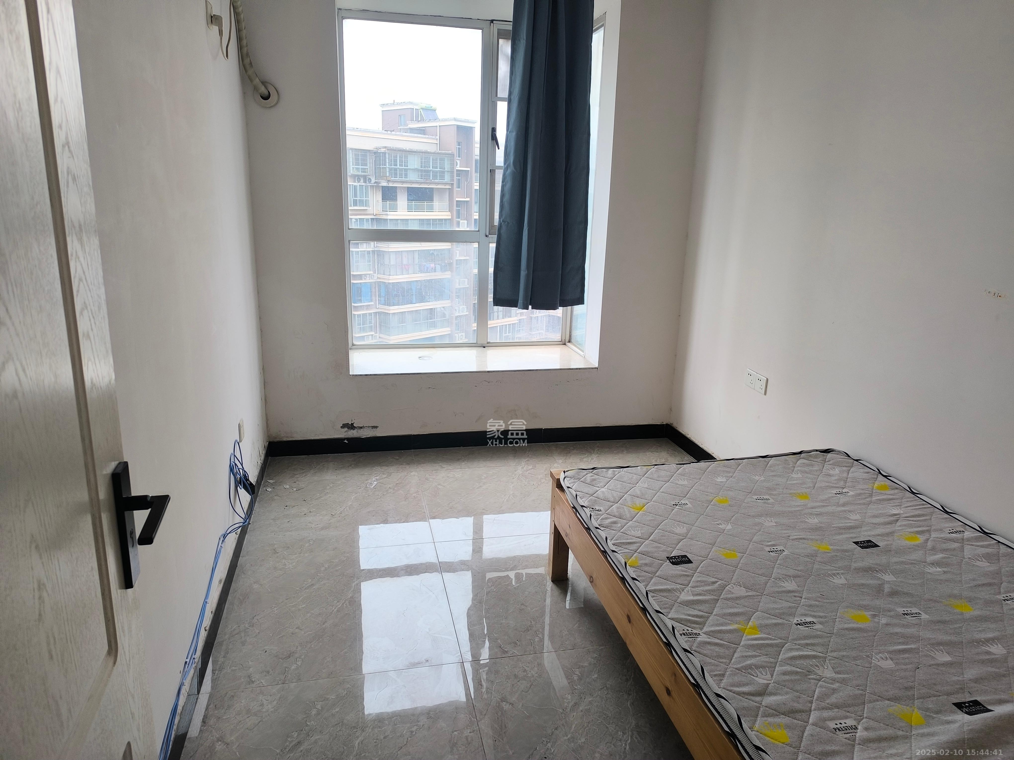 德泽苑 5室2厅2卫 3200.0元/月 德泽苑 5室2厅2卫 3200.0元/月室内图