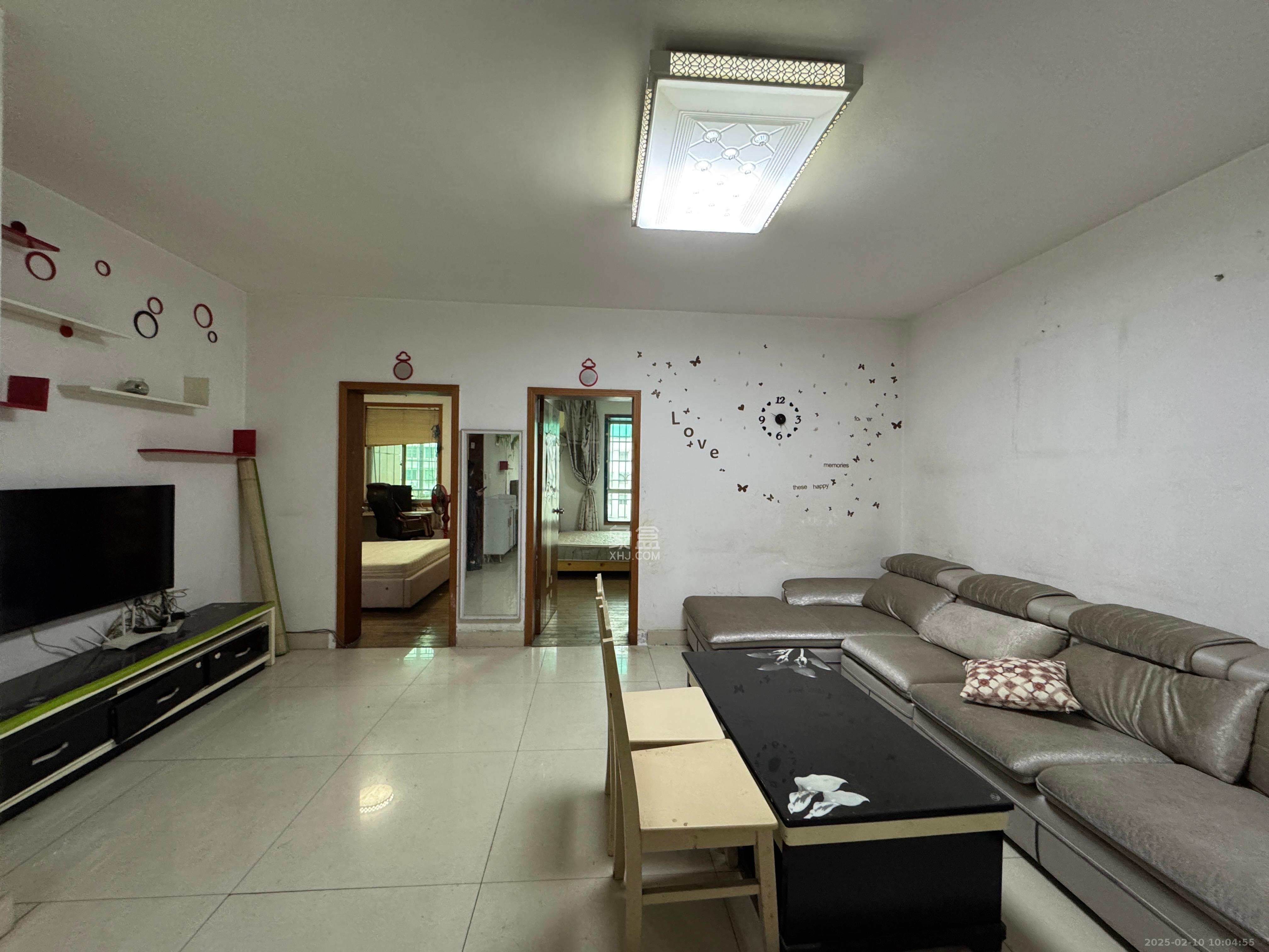 中南汽车世界 2室2厅1卫 1400.0元/月 中南汽车世界 2室2厅1卫 1400.0元/月室内图