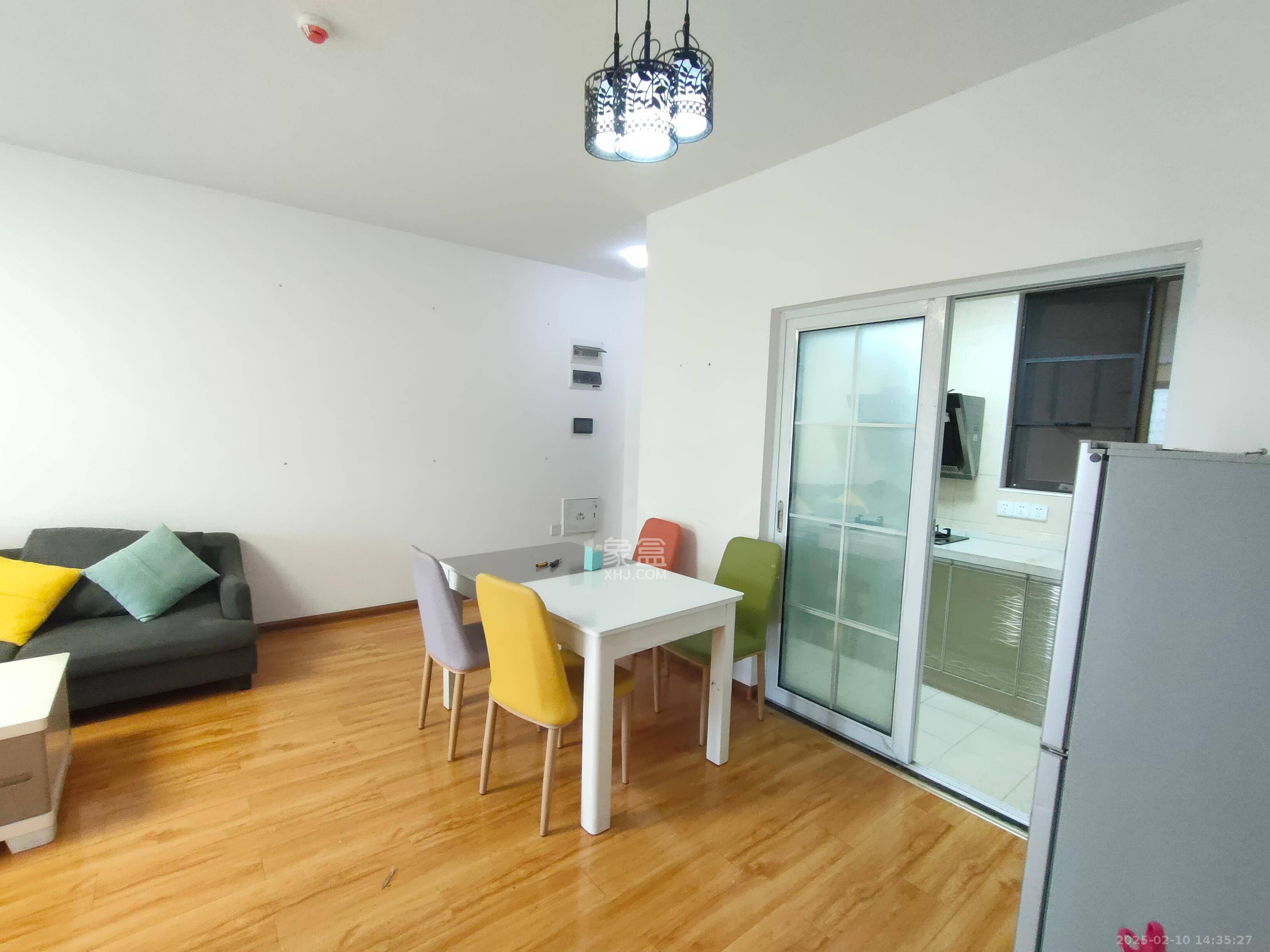 第六都(陆都小区) 3室2厅1卫 3000.0元/月 第六都(陆都小区) 3室2厅1卫 3000.0元/月室内图