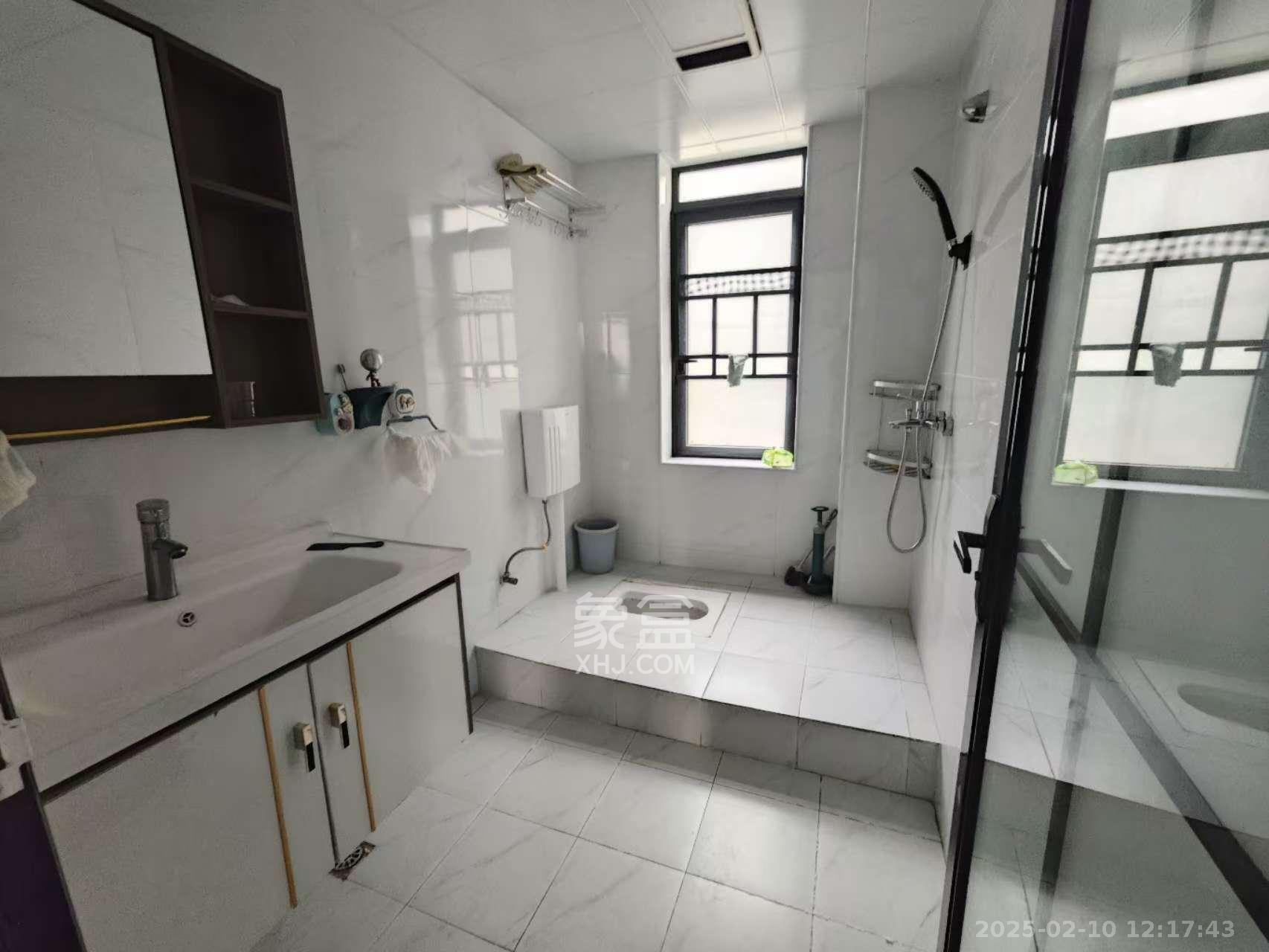 山语城一期 3室2厅2卫 3000.0元/月 山语城一期 3室2厅2卫 3000.0元/月室内图