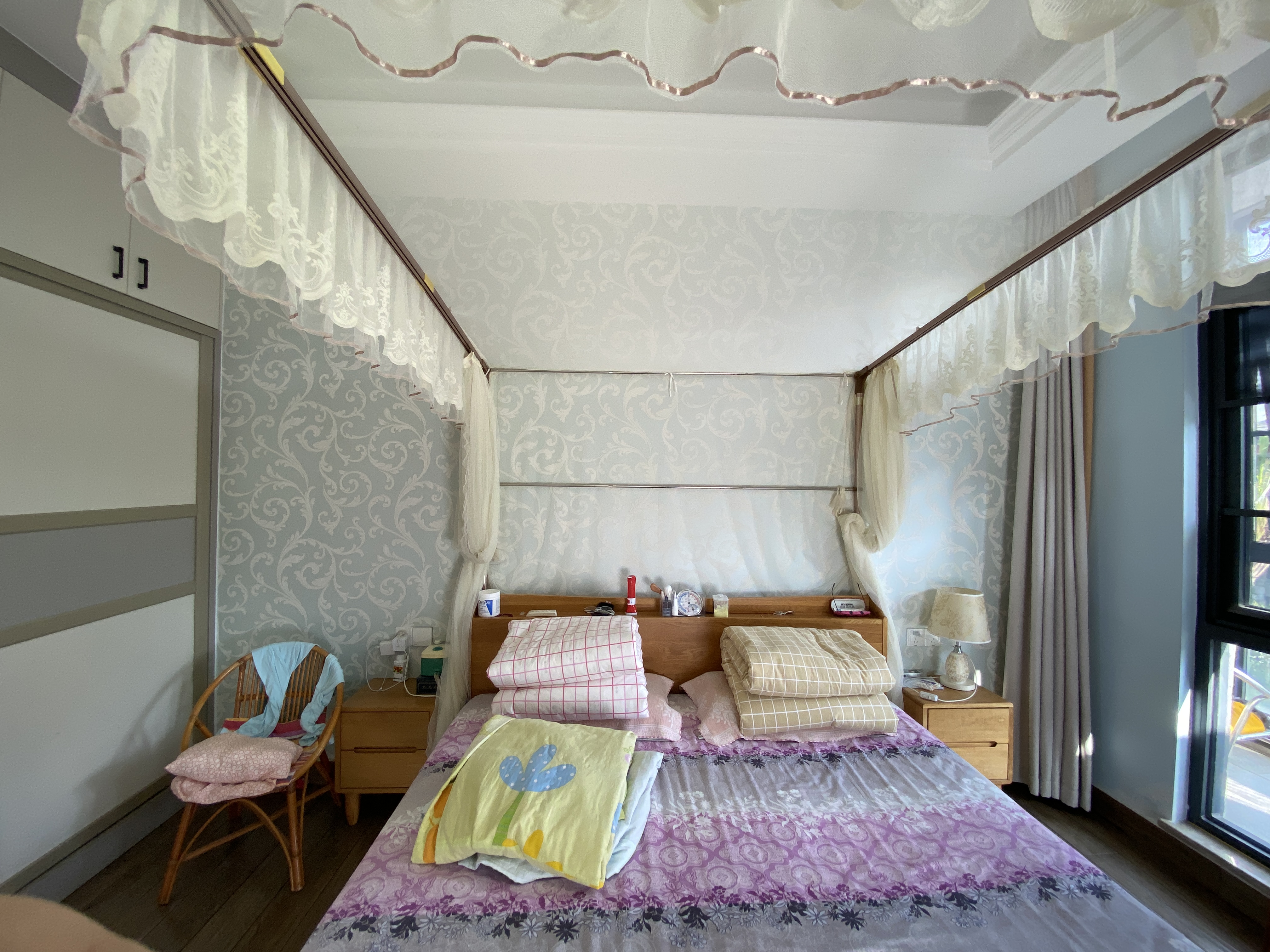 鸿洲江山 5室2厅4卫 630.0万 鸿洲江山 5室2厅4卫 630.0万客厅