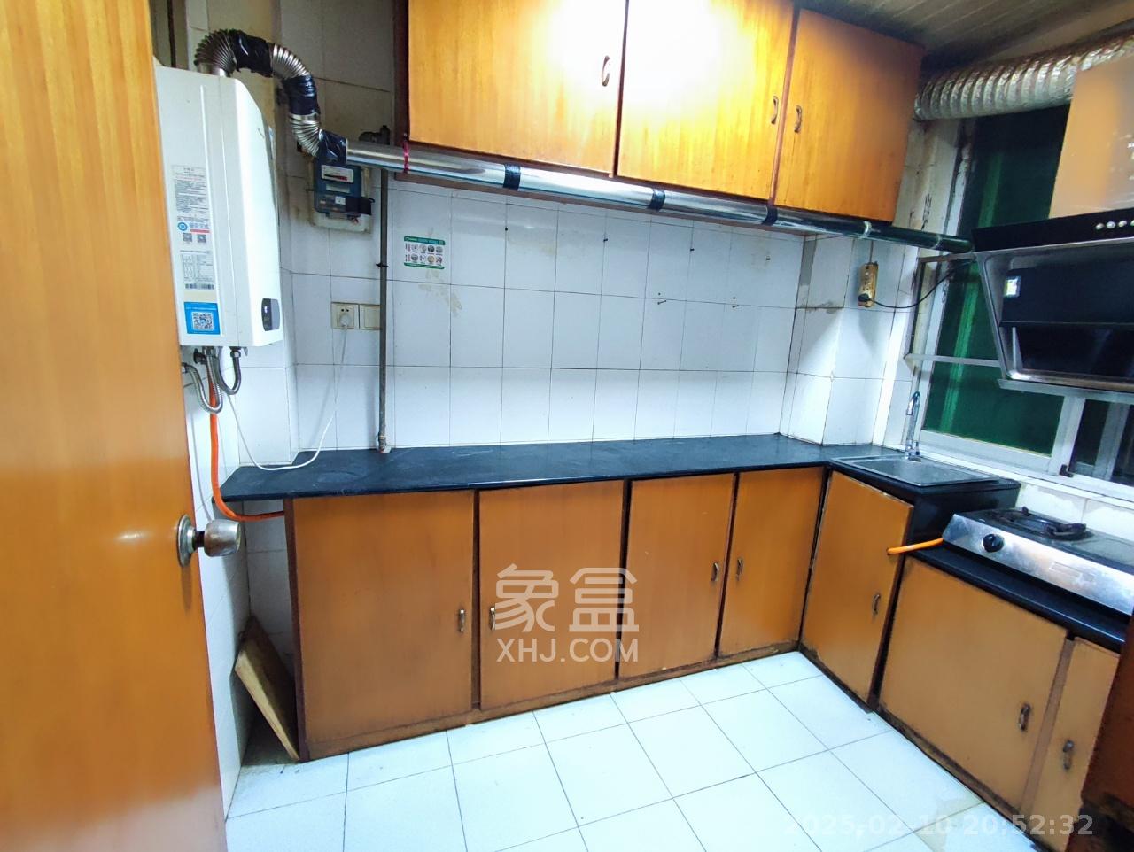 中南汽车世界  2室2厅1卫   1200.00元/月室内图