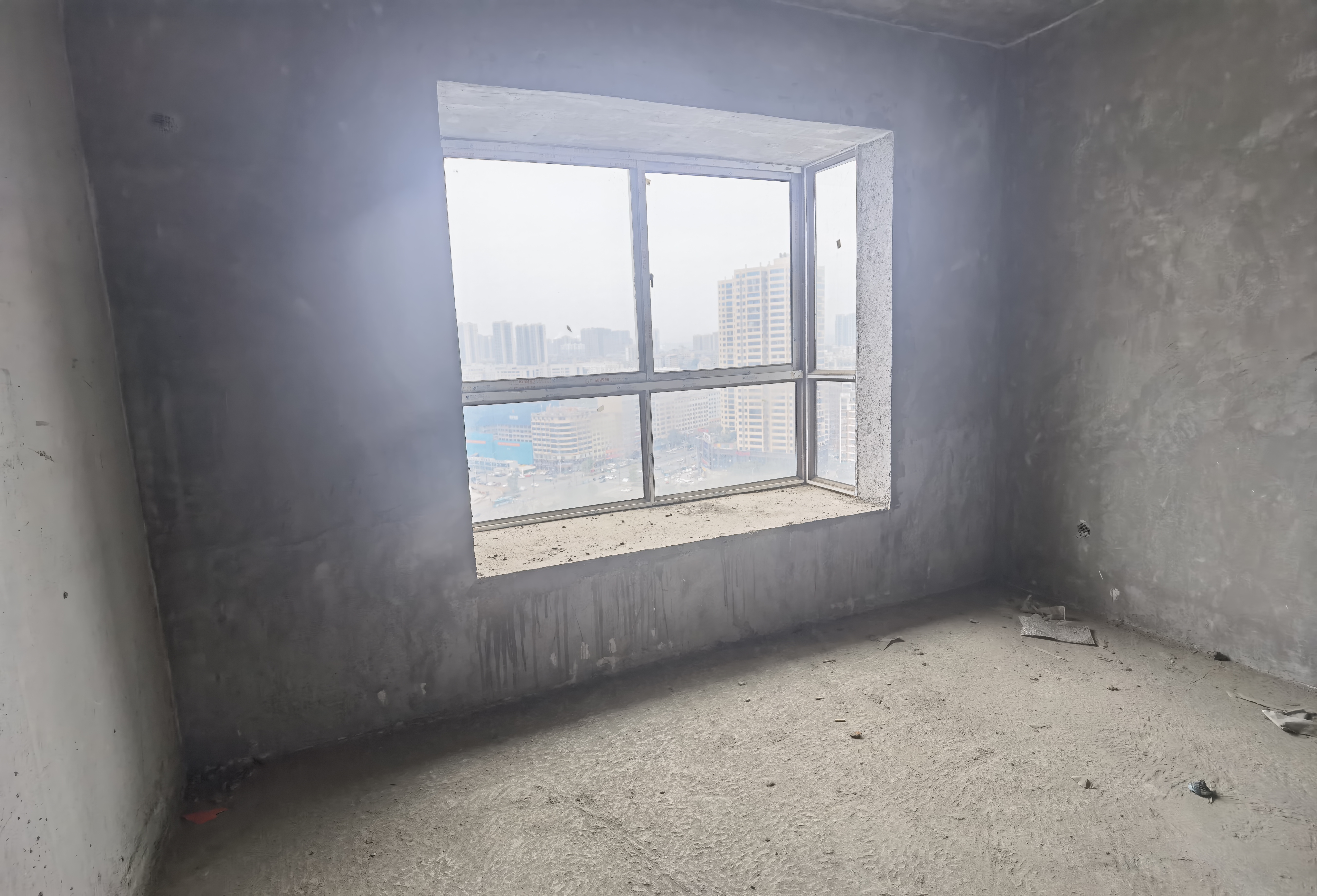 龙一星城 3室2厅2卫 56.8万 龙一星城 3室2厅2卫 56.8万客厅