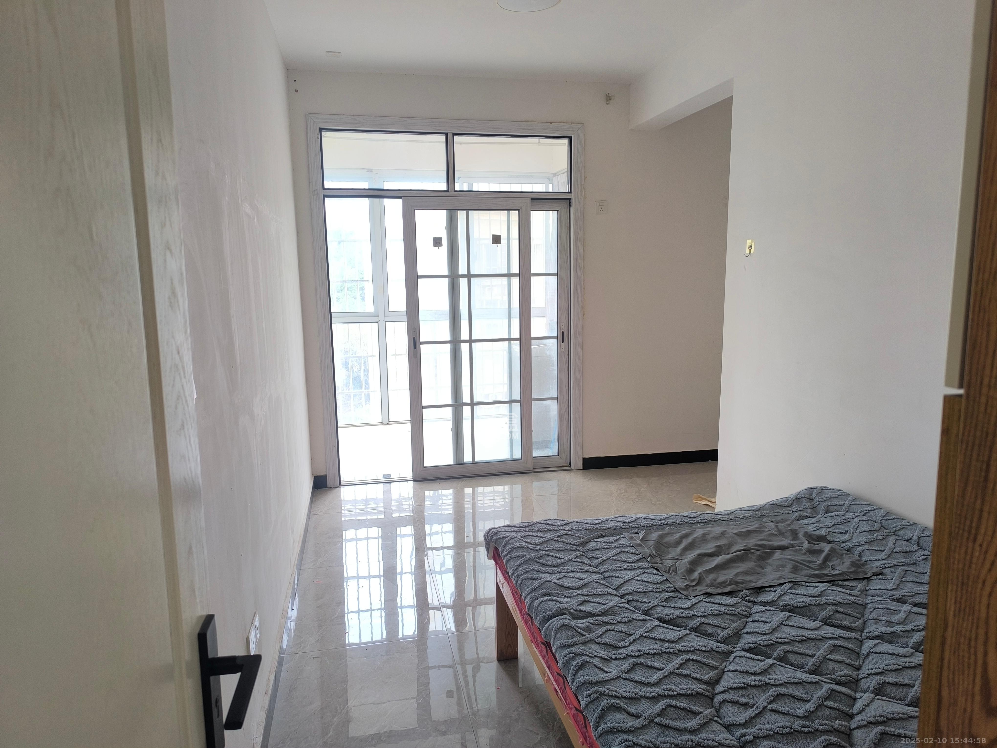 德泽苑 5室2厅2卫 3200.0元/月 德泽苑 5室2厅2卫 3200.0元/月室内图