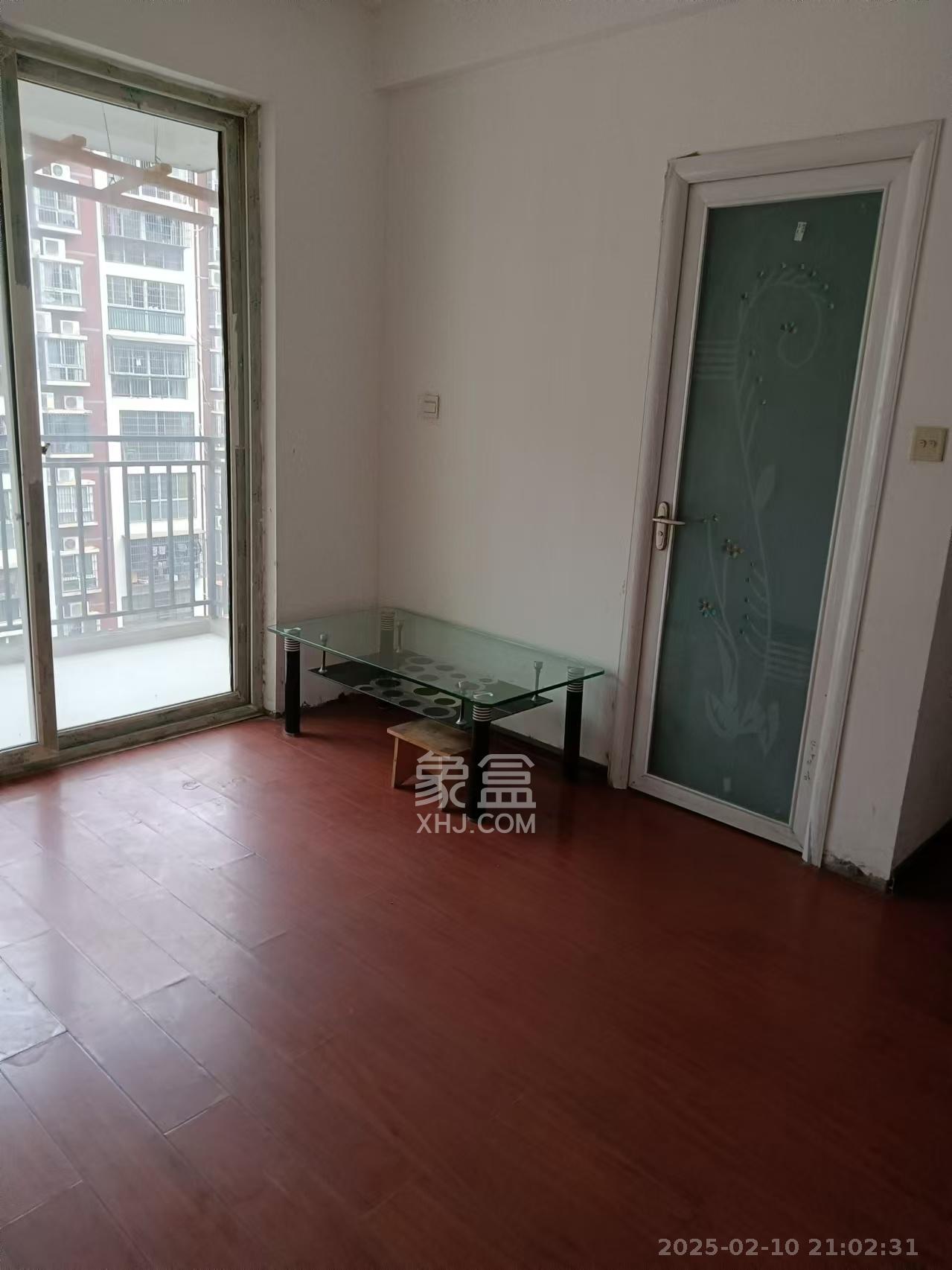 彩都公寓  3室1厅1卫    1700.0元/月 彩都公寓  3室1厅1卫    1700.0元/月