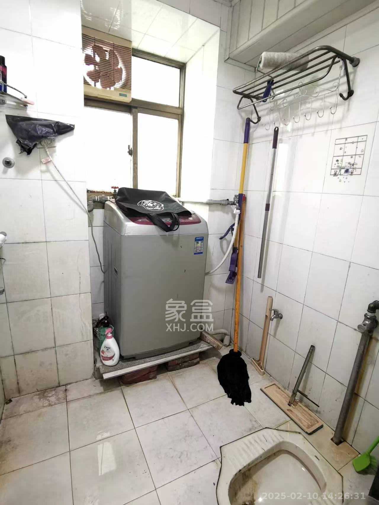 英才园三片 2室1厅1卫 1700.0元/月 英才园三片 2室1厅1卫 1700.0元/月室内图