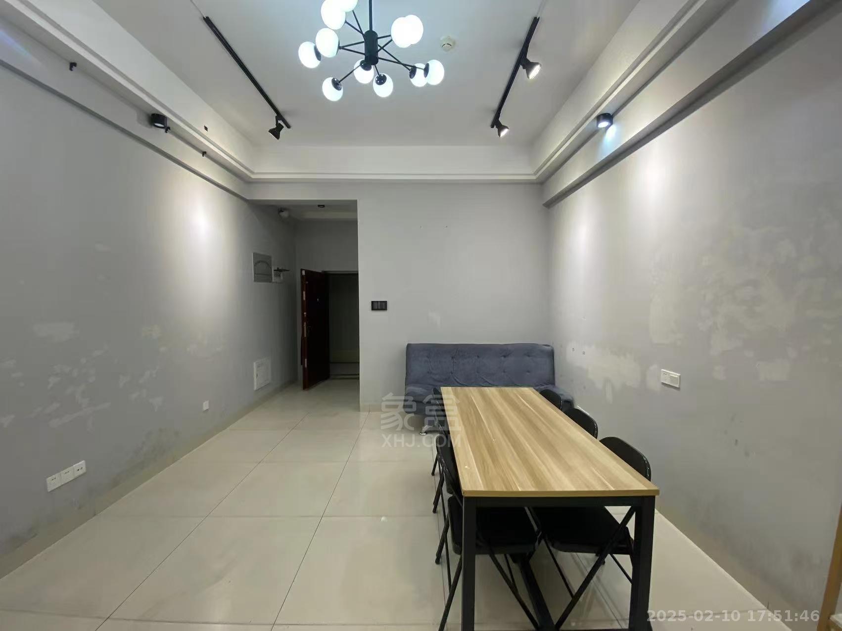 流金岁月-华晨国际 1室1厅1卫 1400.0元/月 流金岁月-华晨国际 1室1厅1卫 1400.0元/月室内图