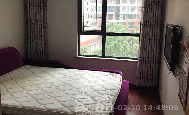 恒生碧水龙庭  3室2厅2卫   2300.00元/月室内图