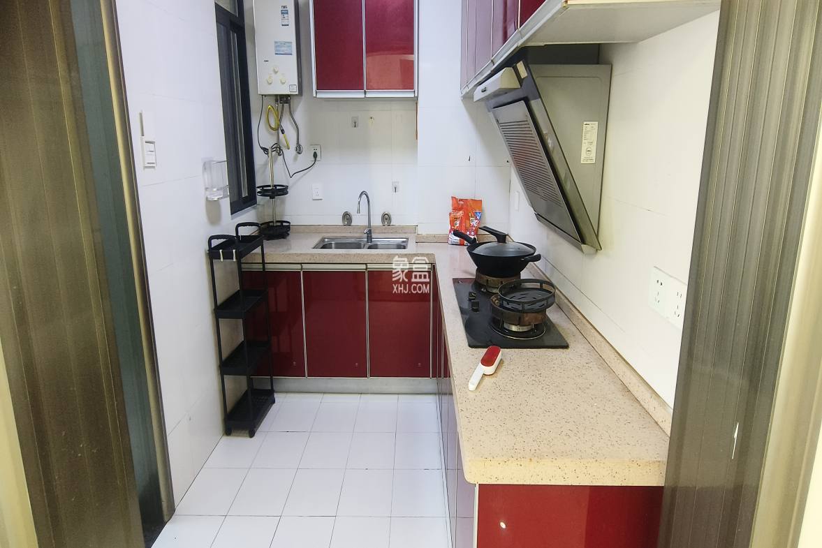 梓湖观邸 1室3厅2卫 2400.00元/月 梓湖观邸 1室3厅2卫 2400.00元/月室内图