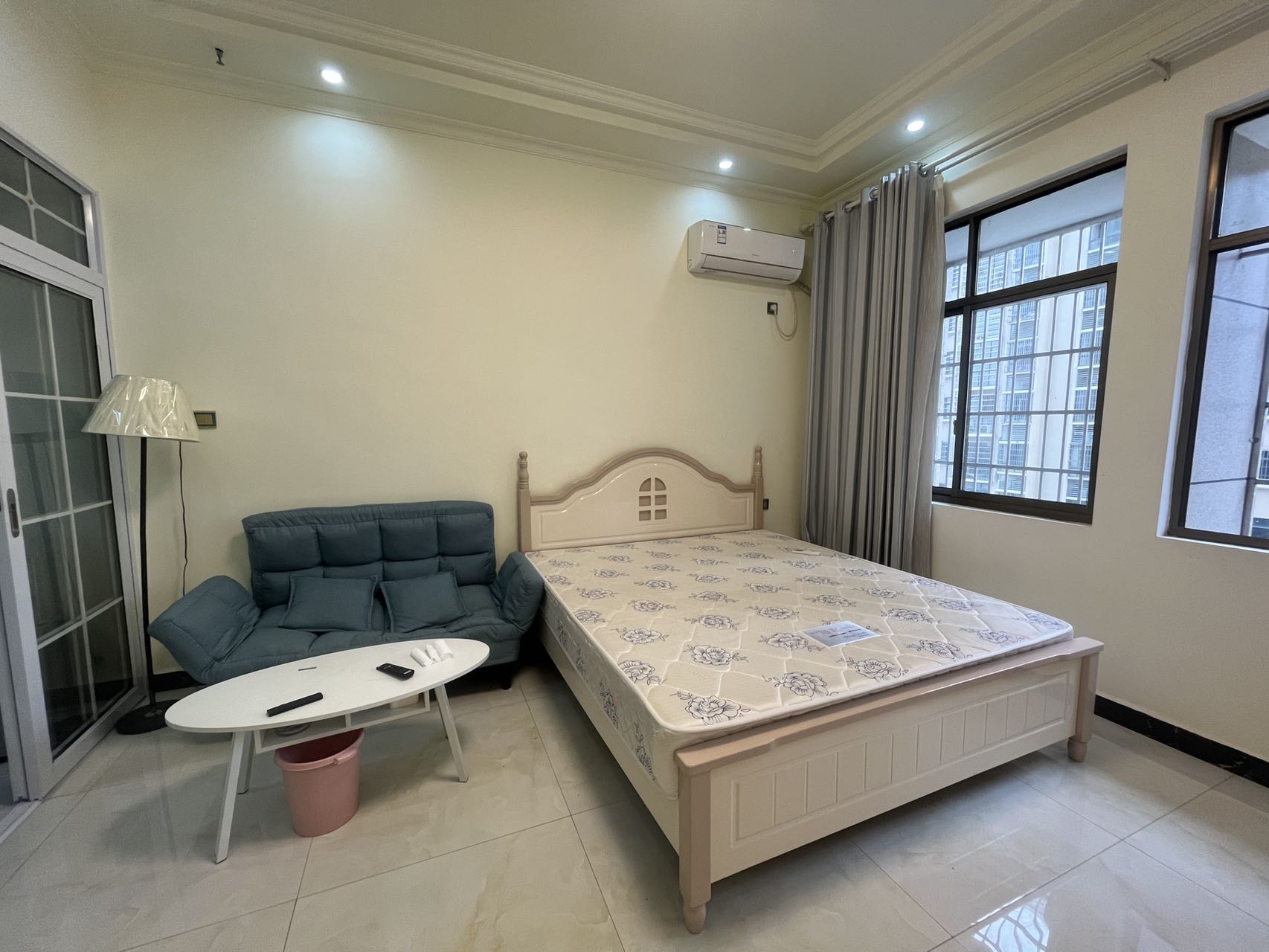 云顶上品  1室1厅1卫    1000.0元/月 云顶上品  1室1厅1卫    1000.0元/月室内图