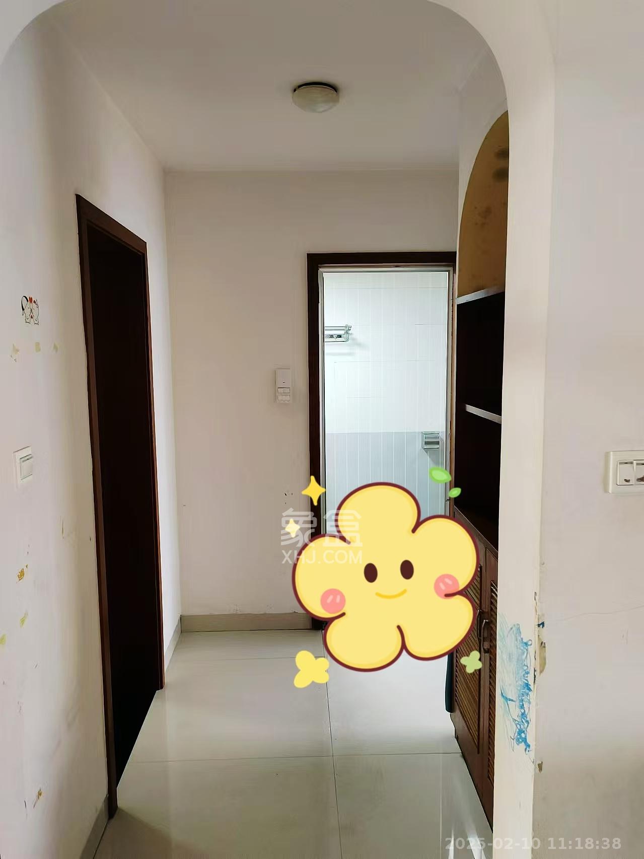 中建麓山和苑  3室2厅1卫   1750.00元/月室内图