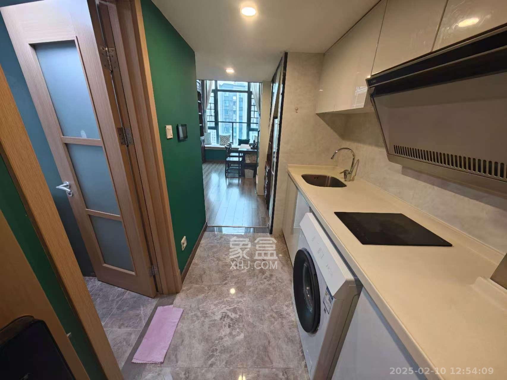 卓越浅水湾 2室1厅1卫 2100.0元/月 卓越浅水湾 2室1厅1卫 2100.0元/月室内图