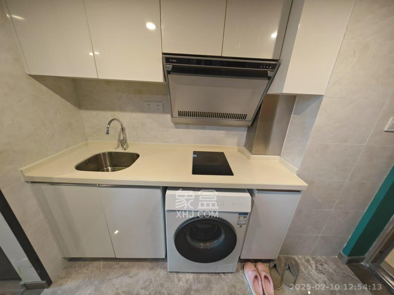 卓越浅水湾 2室1厅1卫 2100.0元/月 卓越浅水湾 2室1厅1卫 2100.0元/月室内图