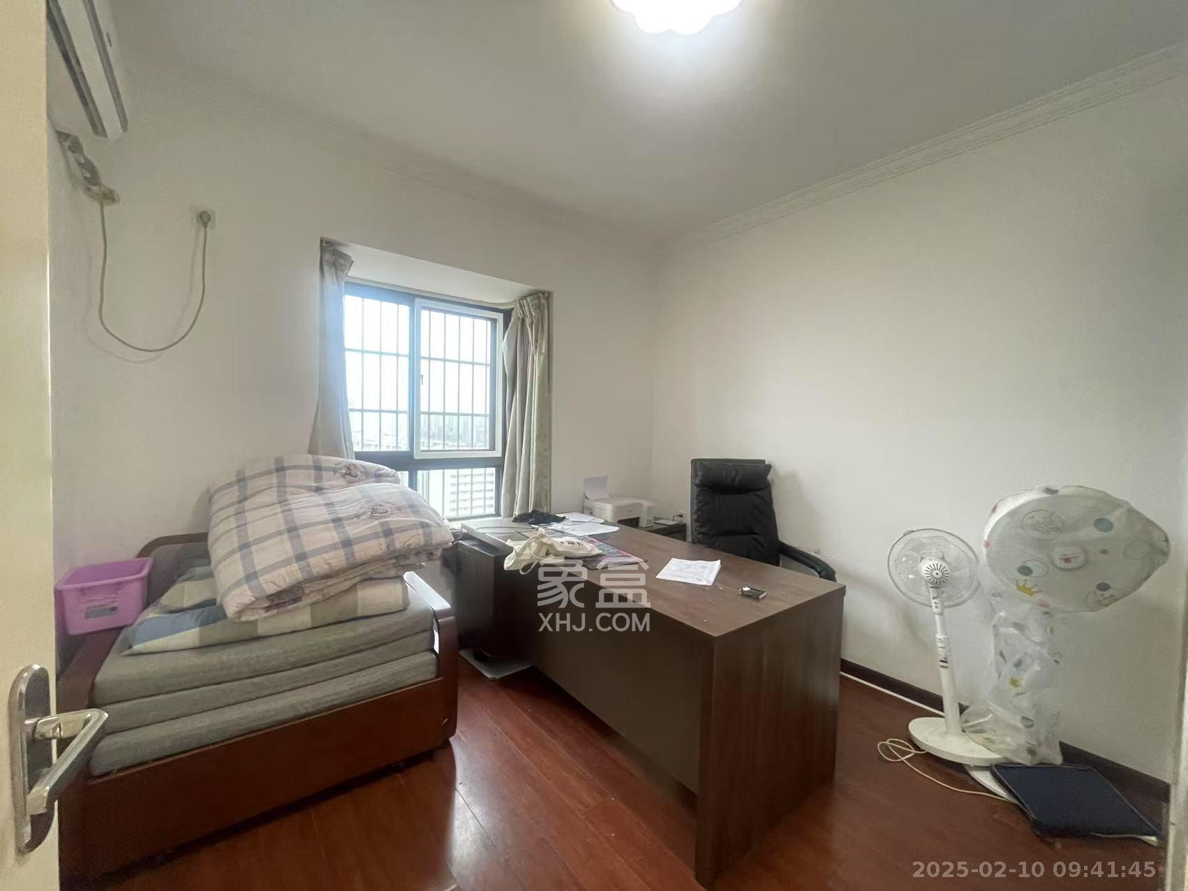 华城广场 2室1厅1卫 2600.0元/月 华城广场 2室1厅1卫 2600.0元/月室内图