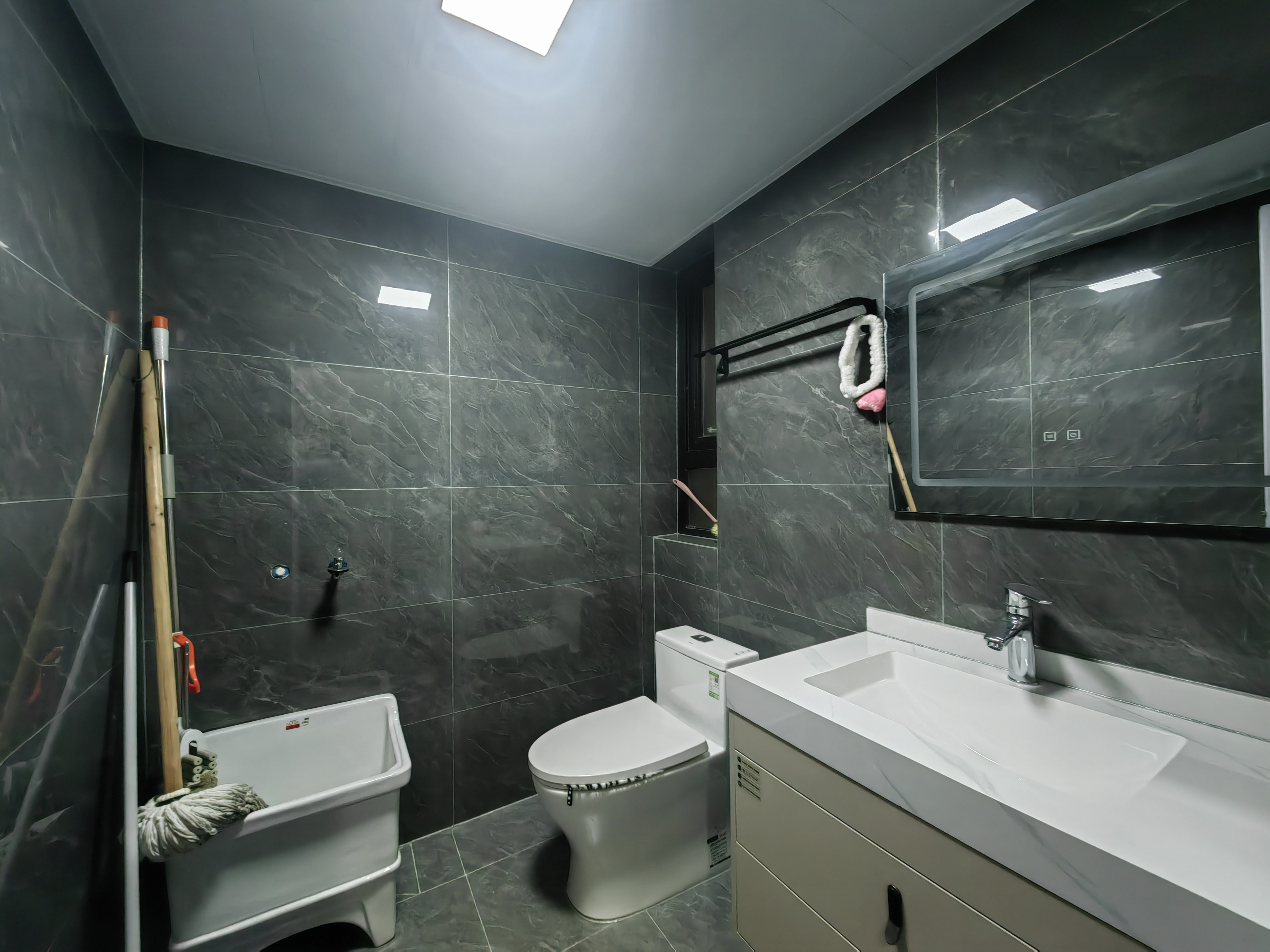 荣盛碧桂园铂悦府 3室2厅2卫 2800.0元/月 荣盛碧桂园铂悦府 3室2厅2卫 2800.0元/月室内图