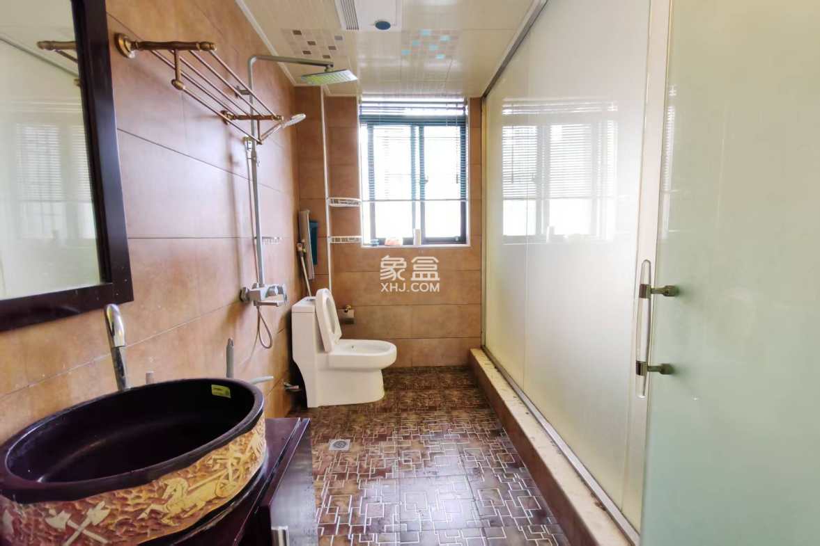 时代华府  1室1厅1卫    1000.0元/月 时代华府  1室1厅1卫    1000.0元/月室内图