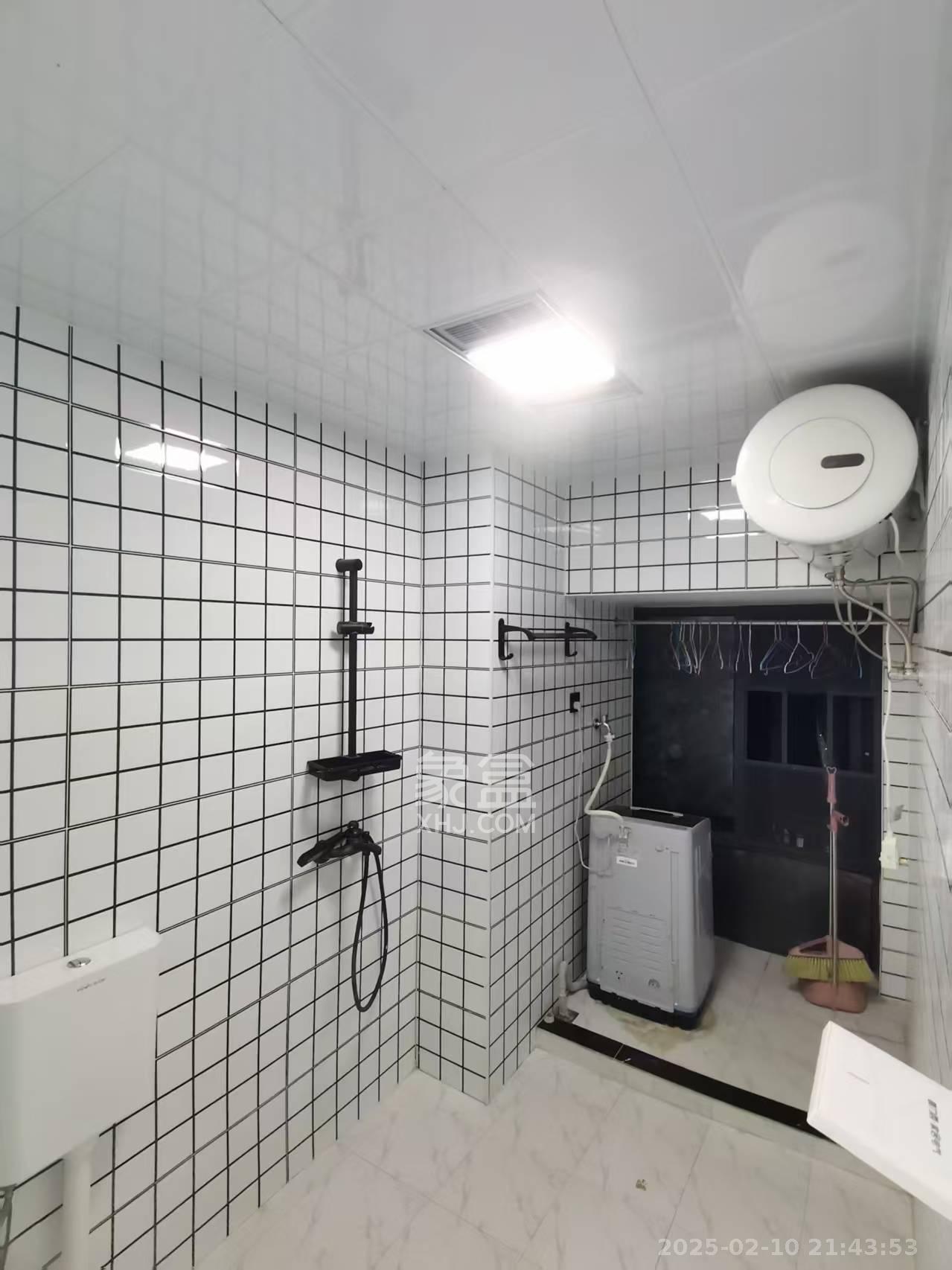 中建芙蓉嘉苑  1室1厅1卫    1400.0元/月室内图